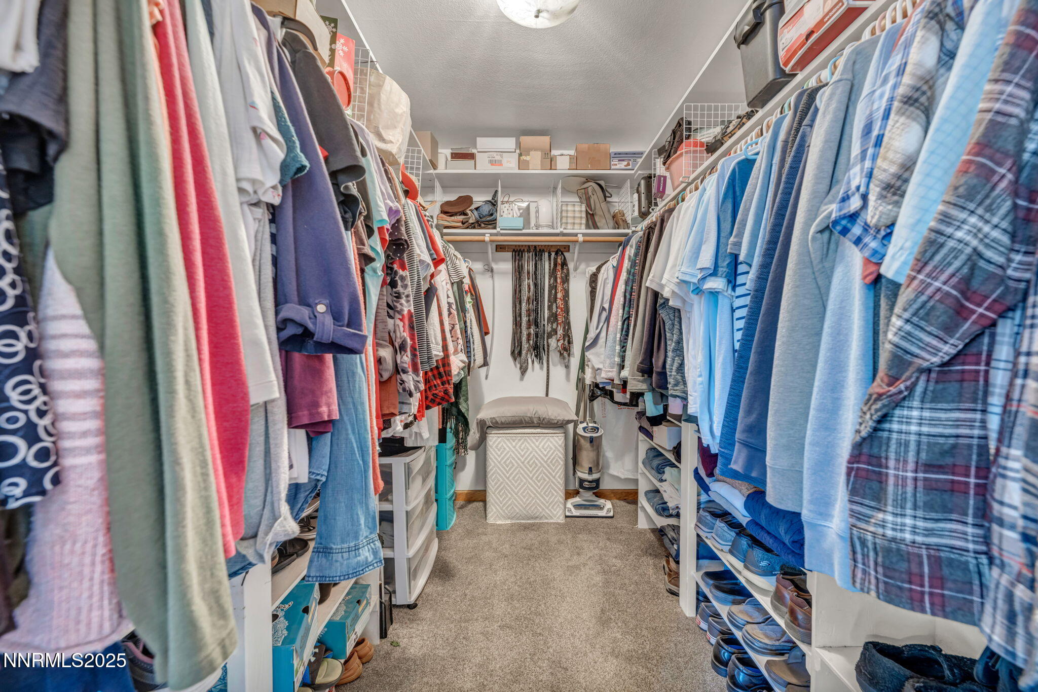 Minden, Nevada 89423, United States, 4 Bedrooms Bedrooms, ,3 BathroomsBathrooms,Residential,Active,141726