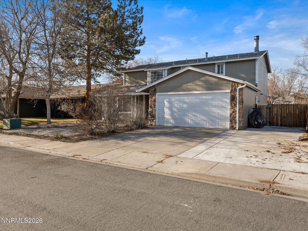 Photo of 1074 Glen Martin Drive, Sparks, NV 89434 (MLS # 260001292)
