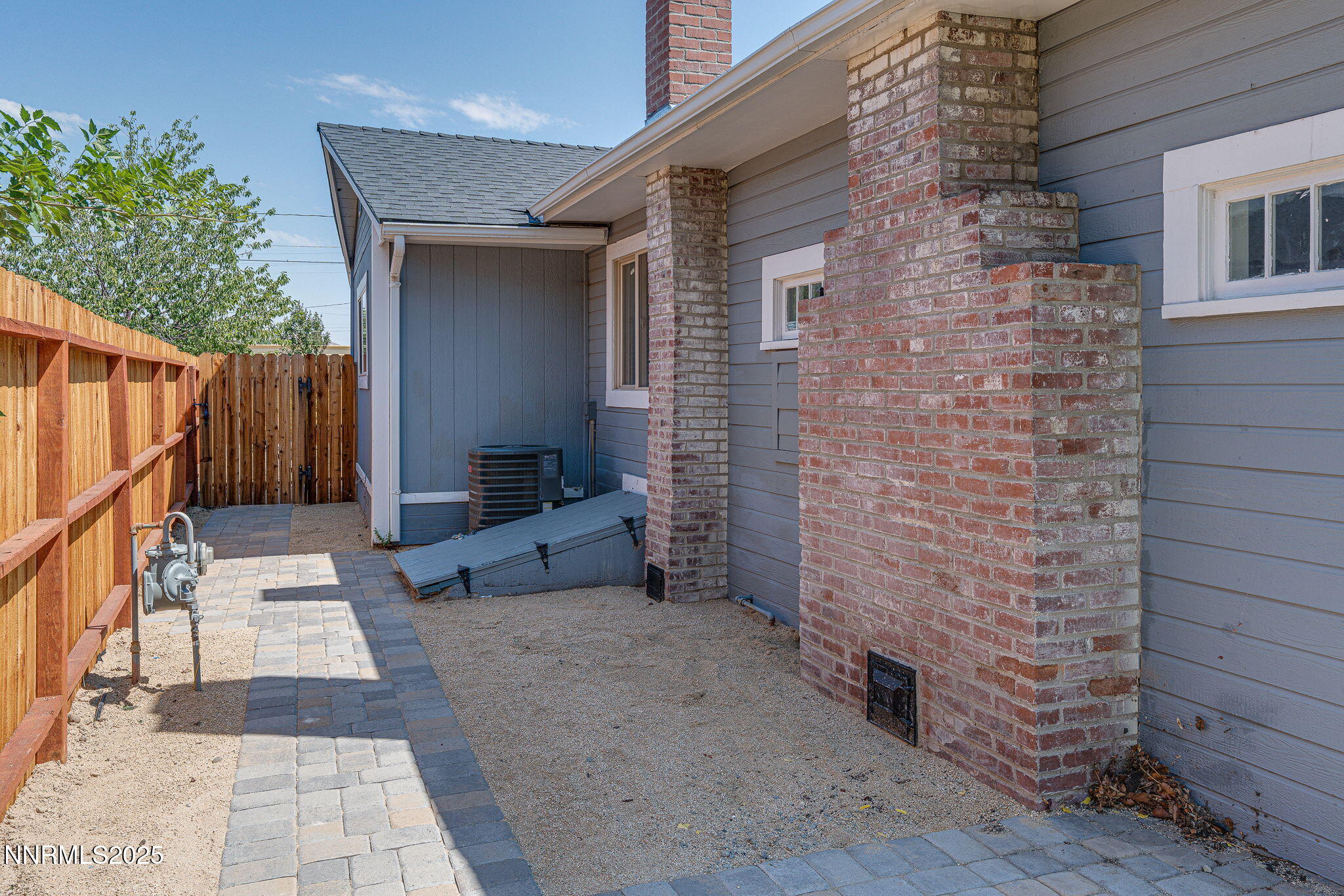 8-web-or-mls-DSC00567enfuse hdr