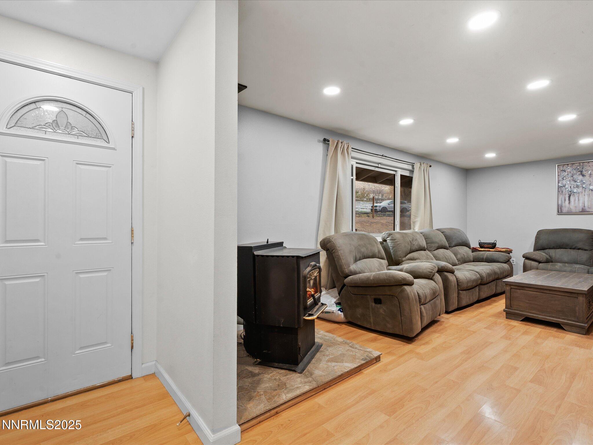 01-20890 Eaton Rd-100