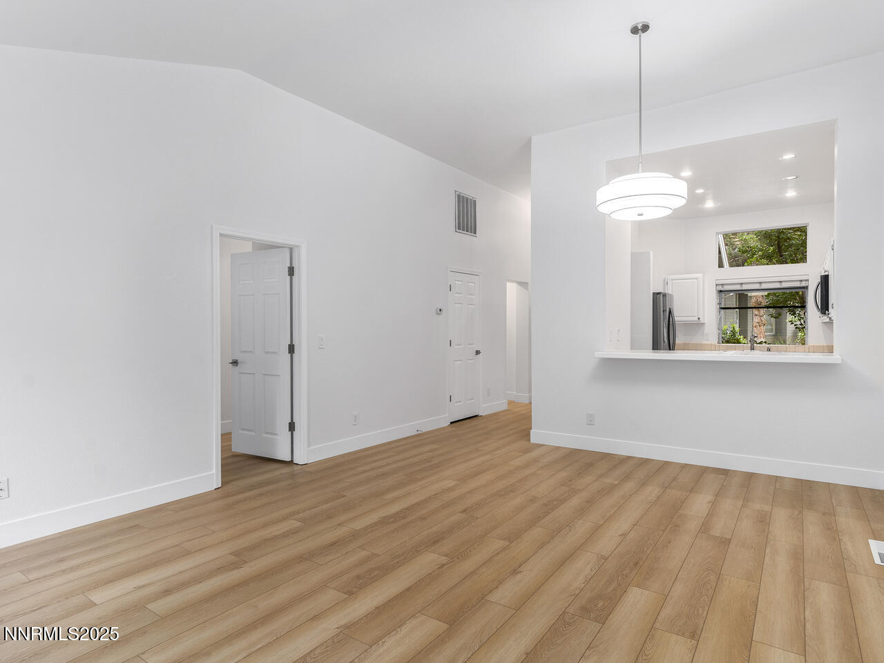 3223 Alum Creek Ct Reno NV 89509 USA-005