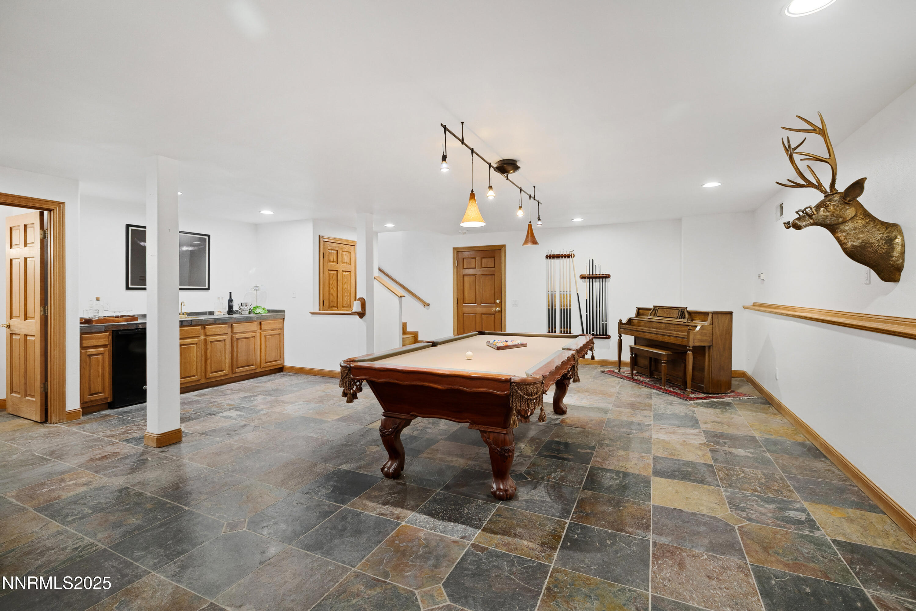 036_49-print-1745_green_ash_rd-56_85