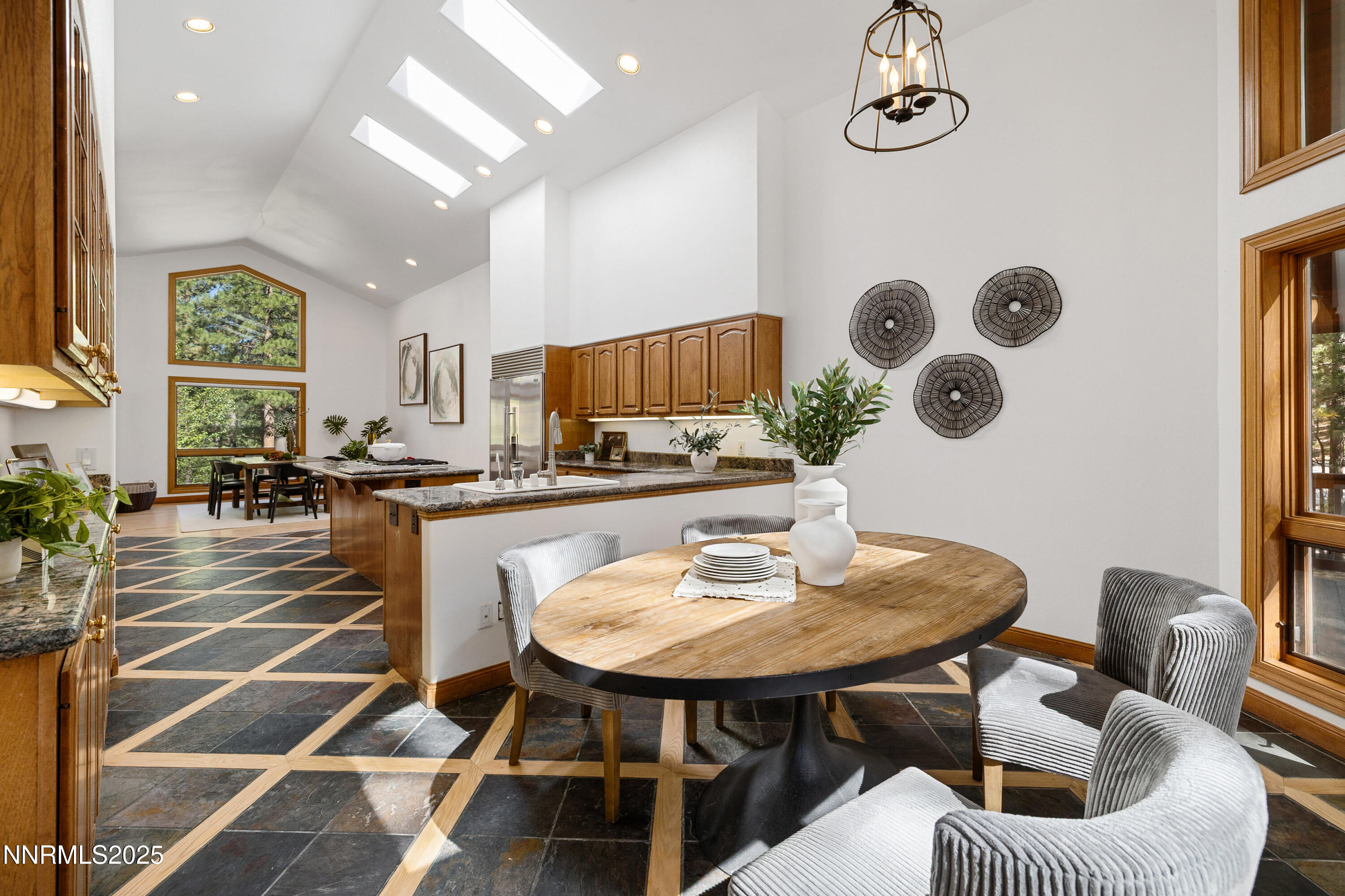 019_32-print-1745_green_ash_rd-19_581