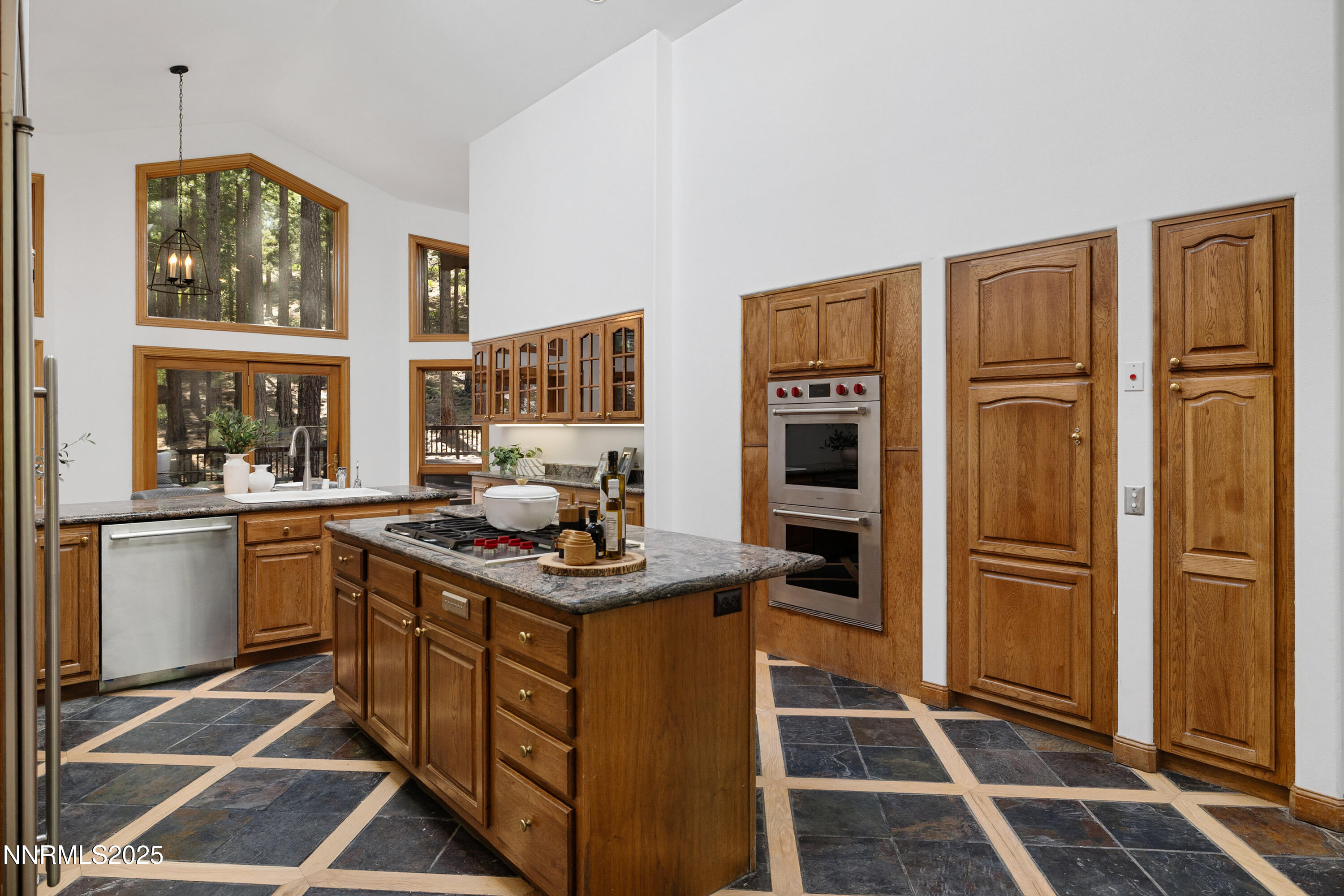 015_2-print-1745_green_ash_rd-21_457