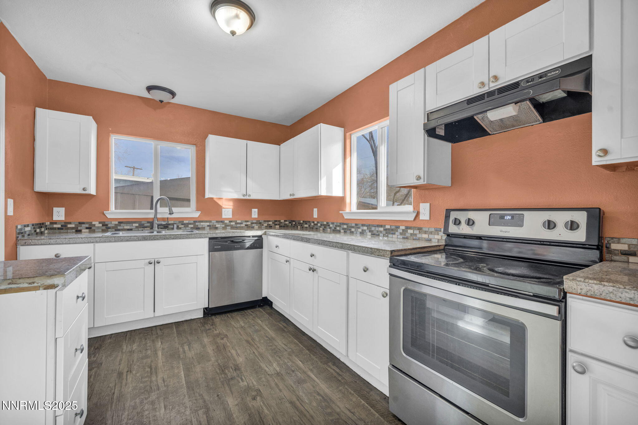 19-web-or-mls-750-southworth-dr