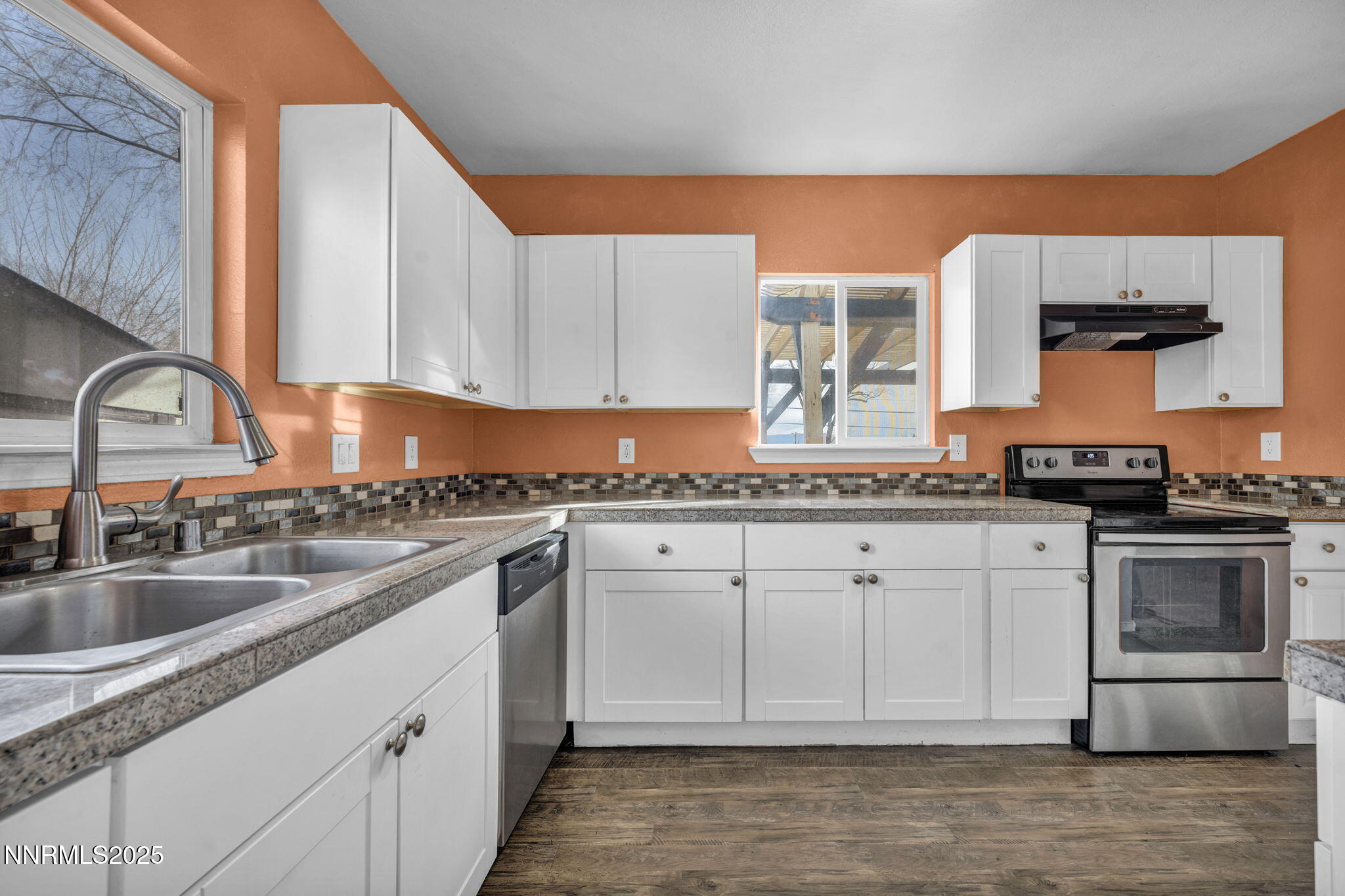 21-web-or-mls-750-southworth-dr