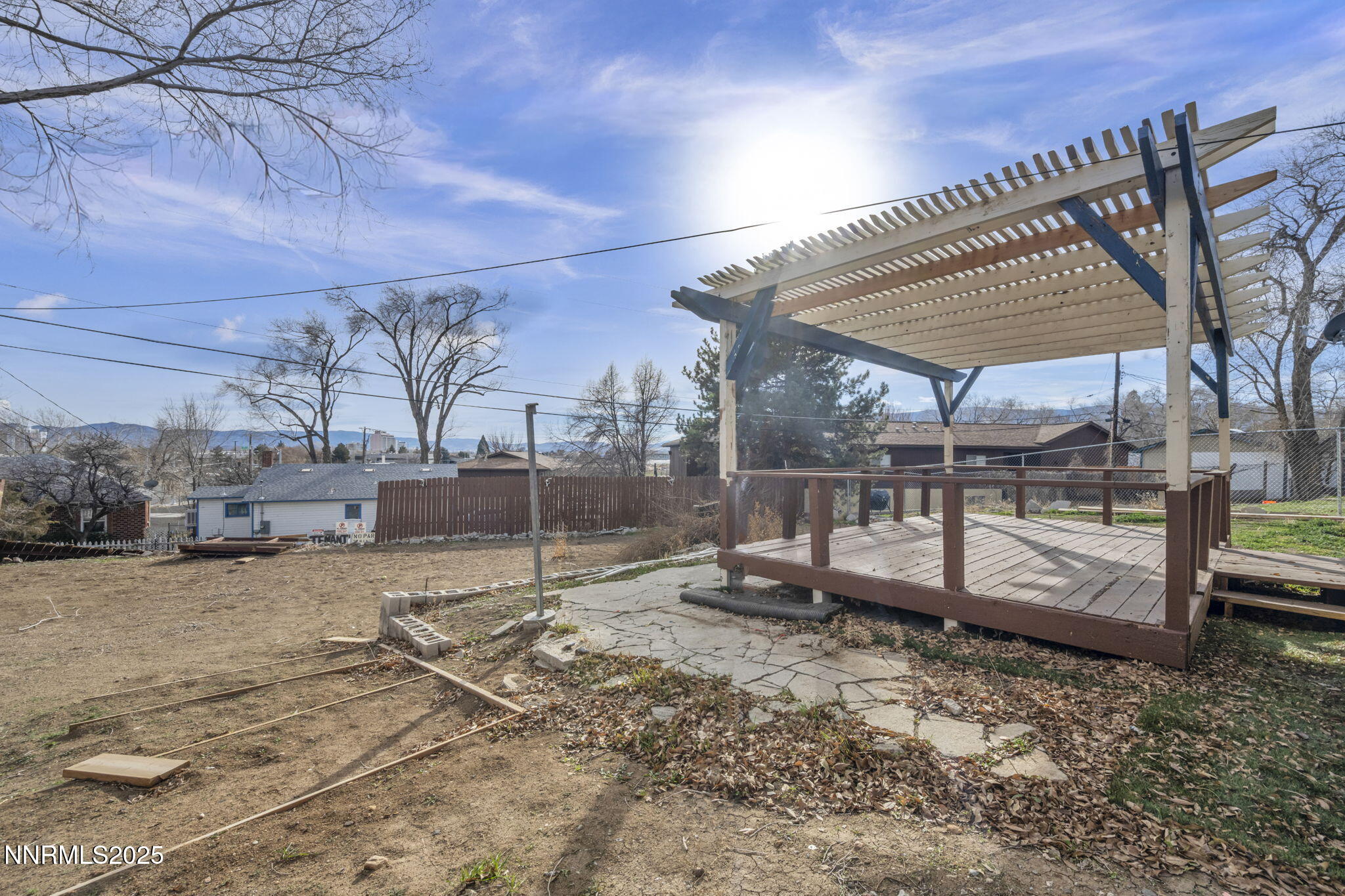 11-web-or-mls-750-southworth-dr