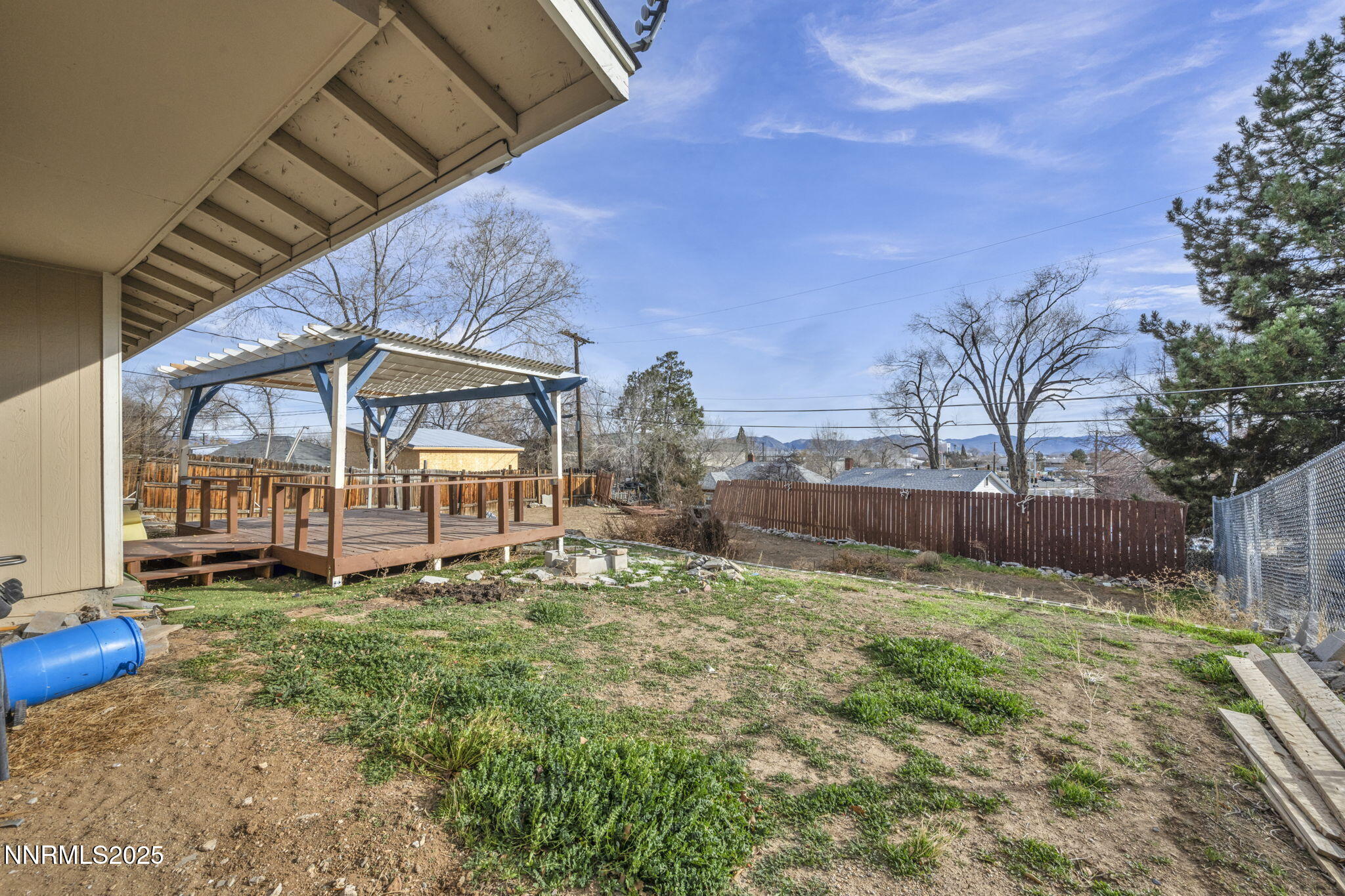 5-web-or-mls-750-southworth-dr