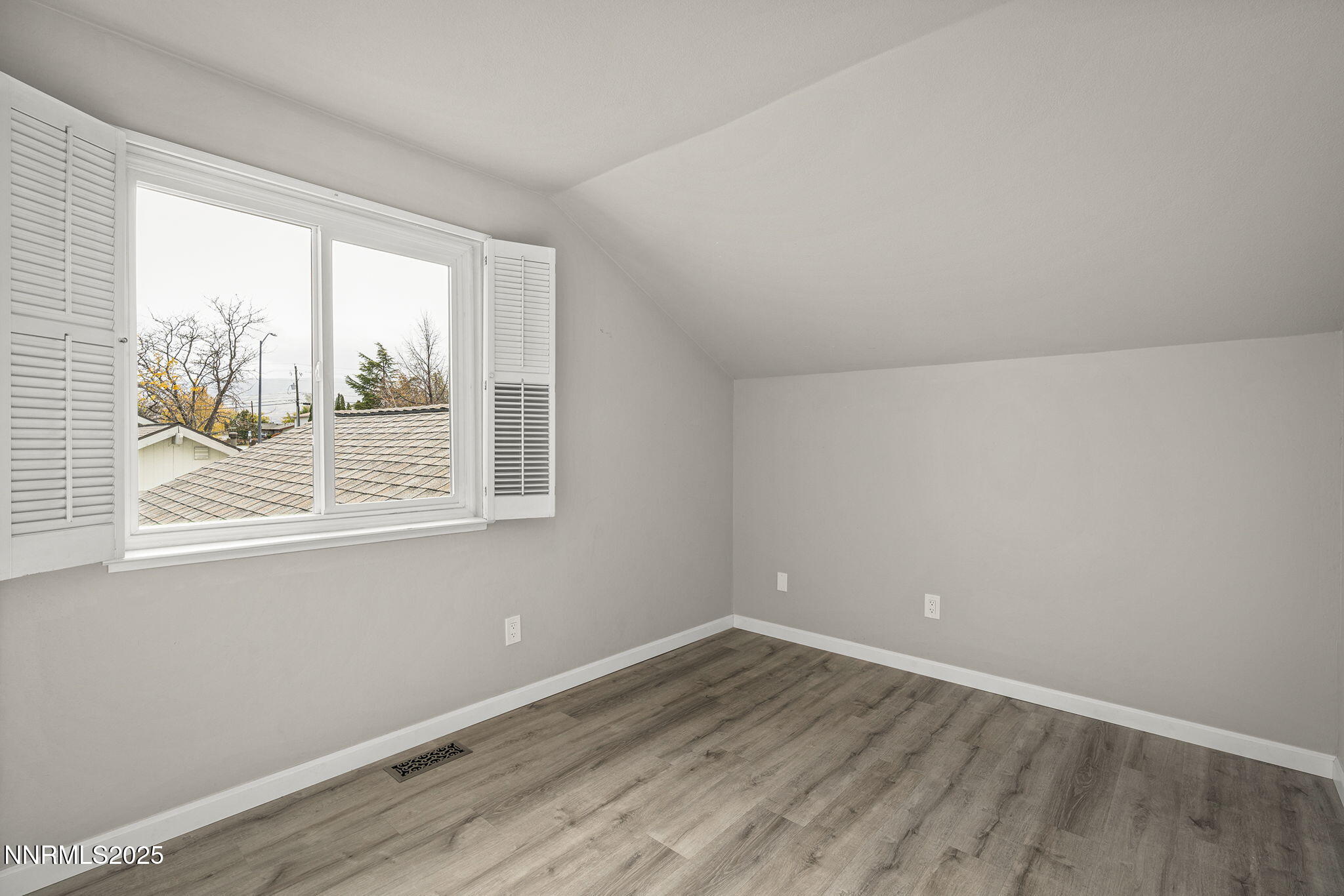 22-web-or-mls-_DSC9040