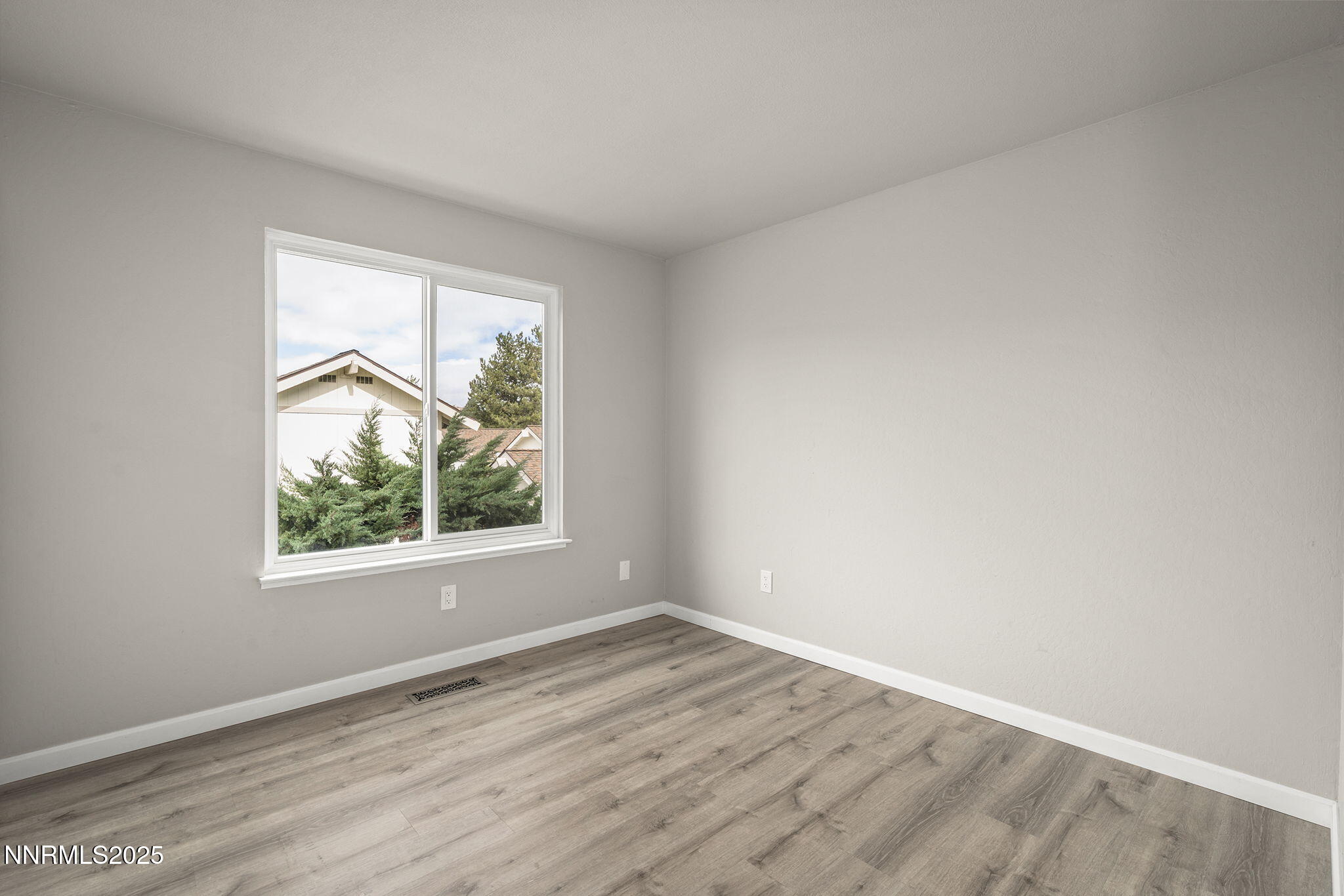 23-web-or-mls-_DSC8985