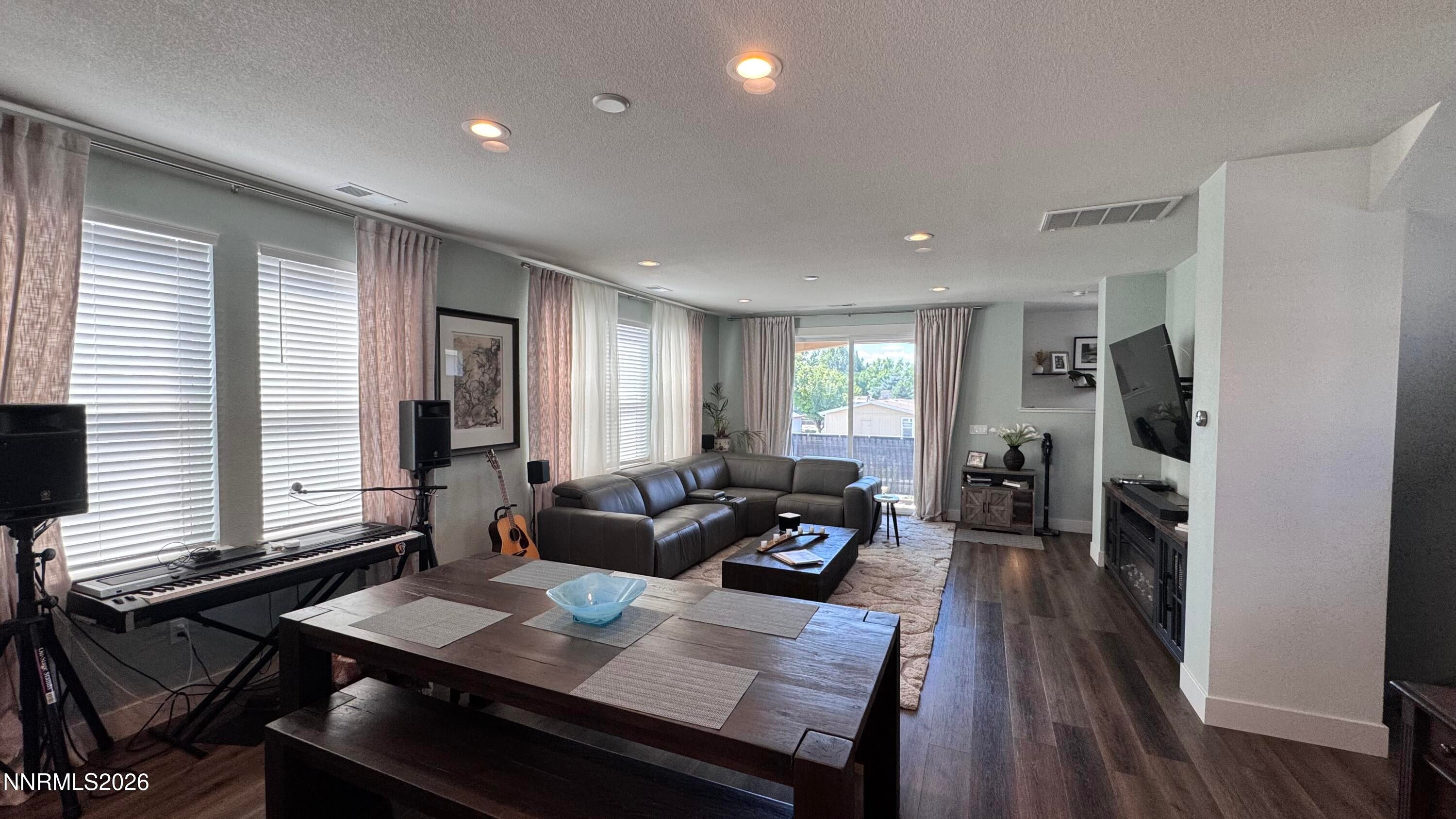 1338 Little Lane