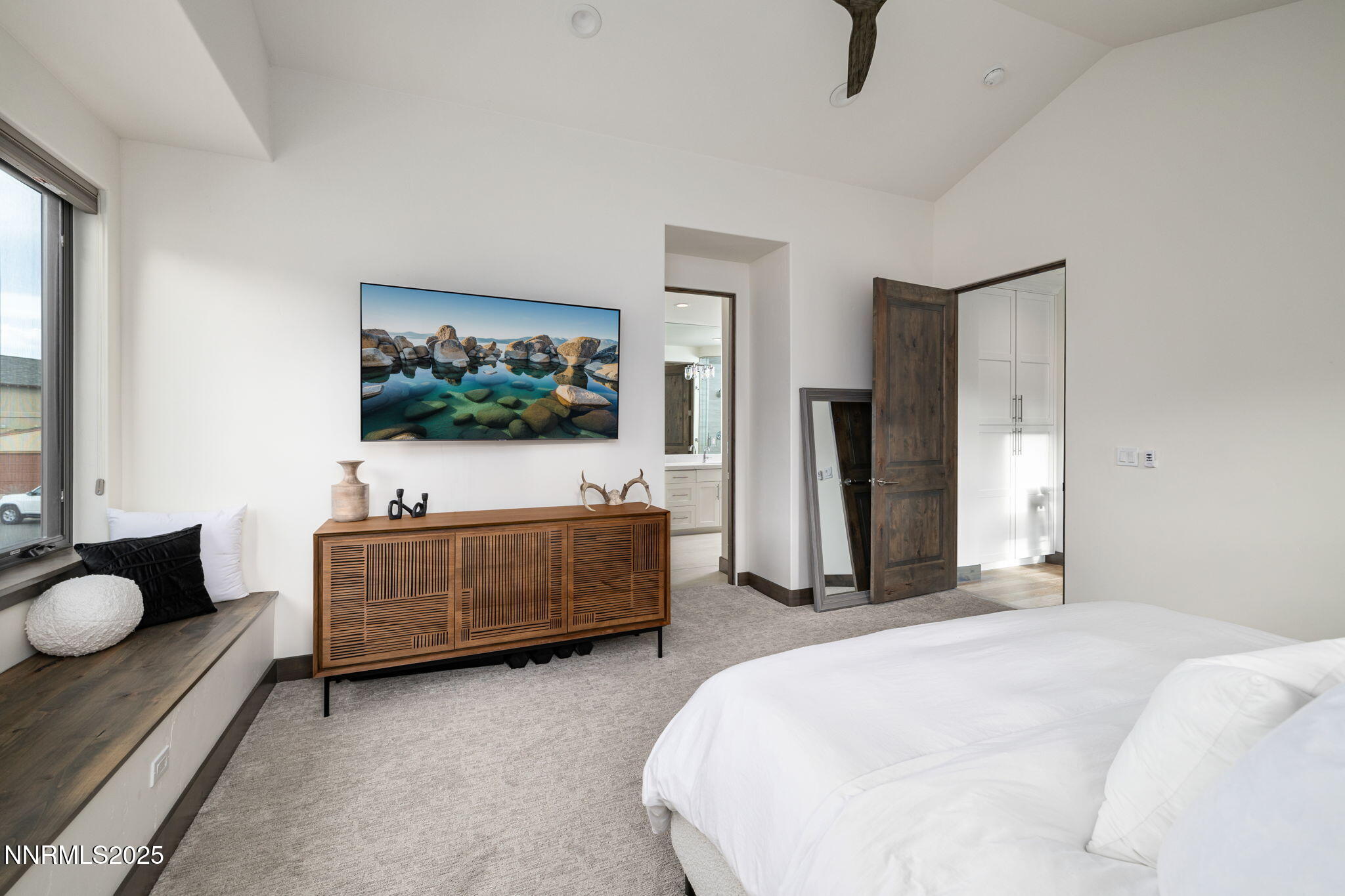 37-web-or-mls-2912 Portrush-19