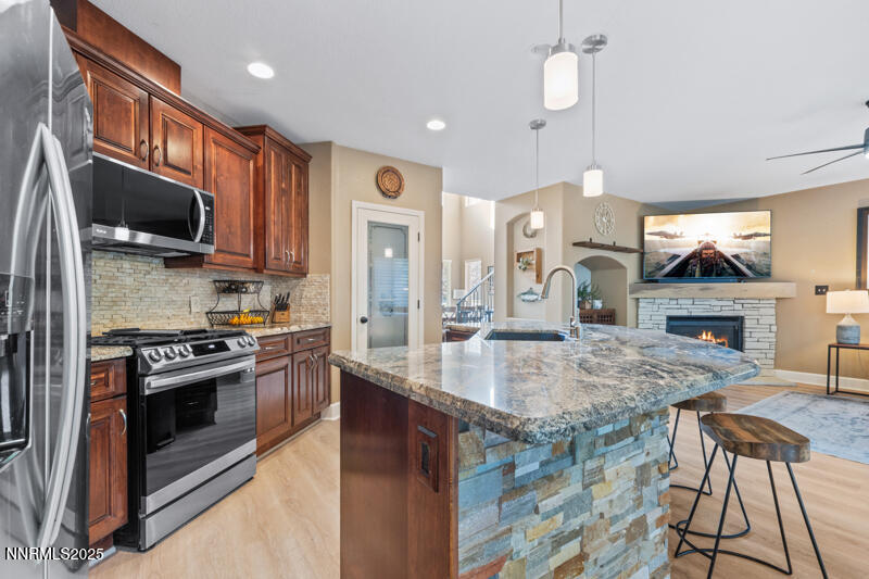 2968 Fox Trail Drive (8 of 25)