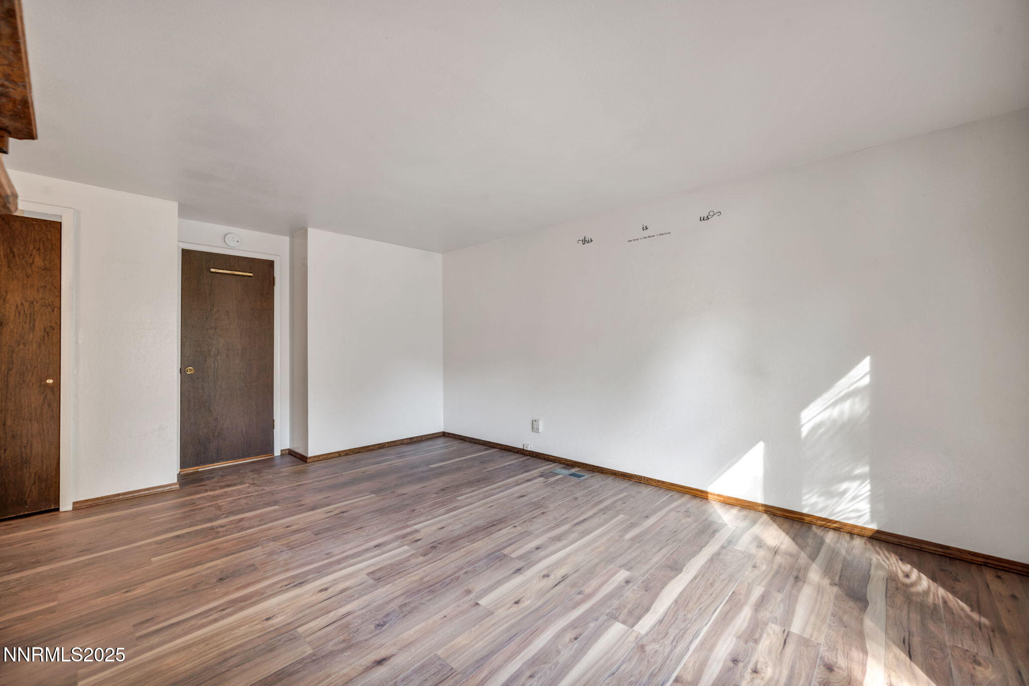 57-web-or-mls-3370-shawnee-cir