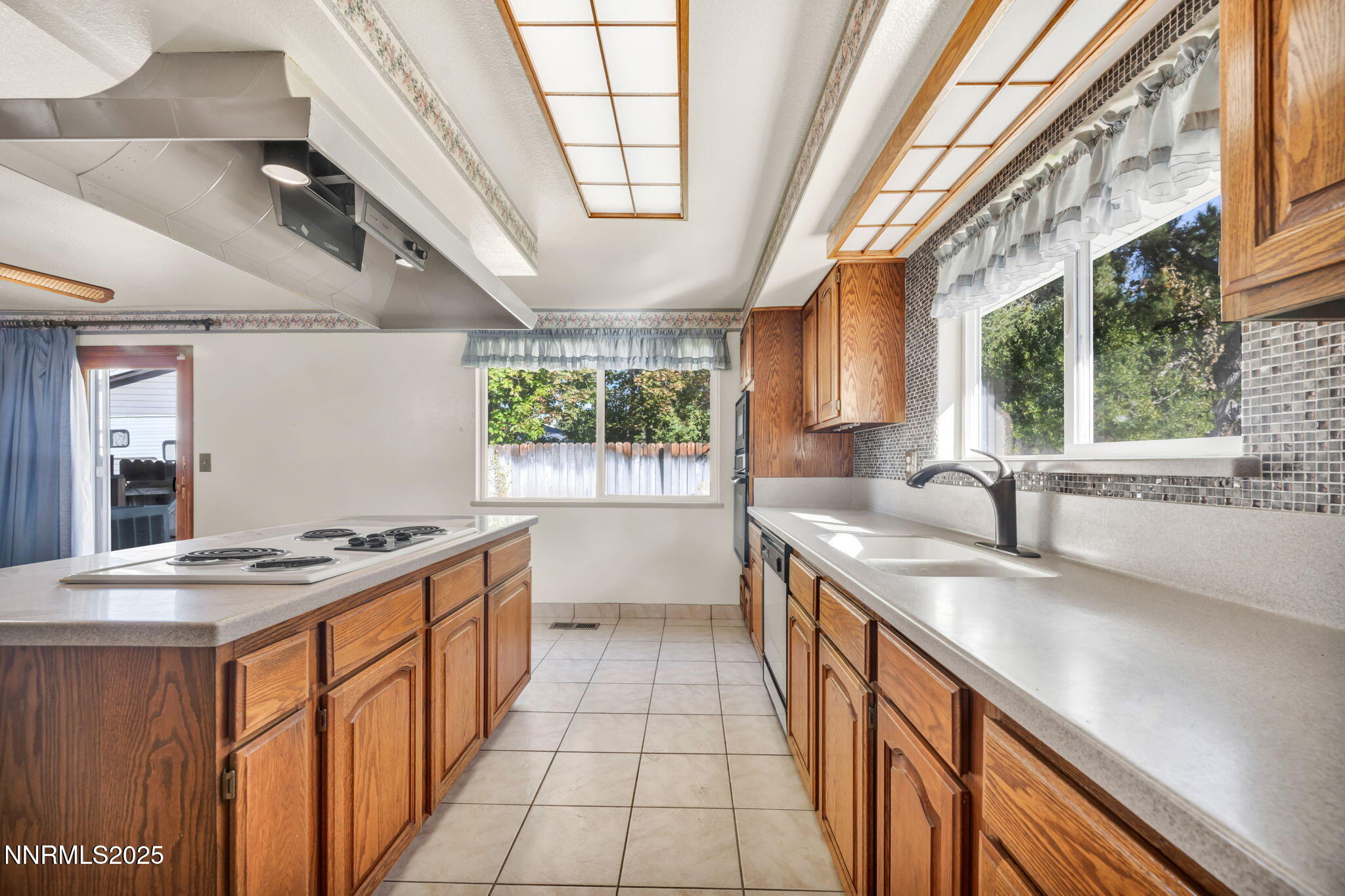 89-web-or-mls-3370-shawnee-cir