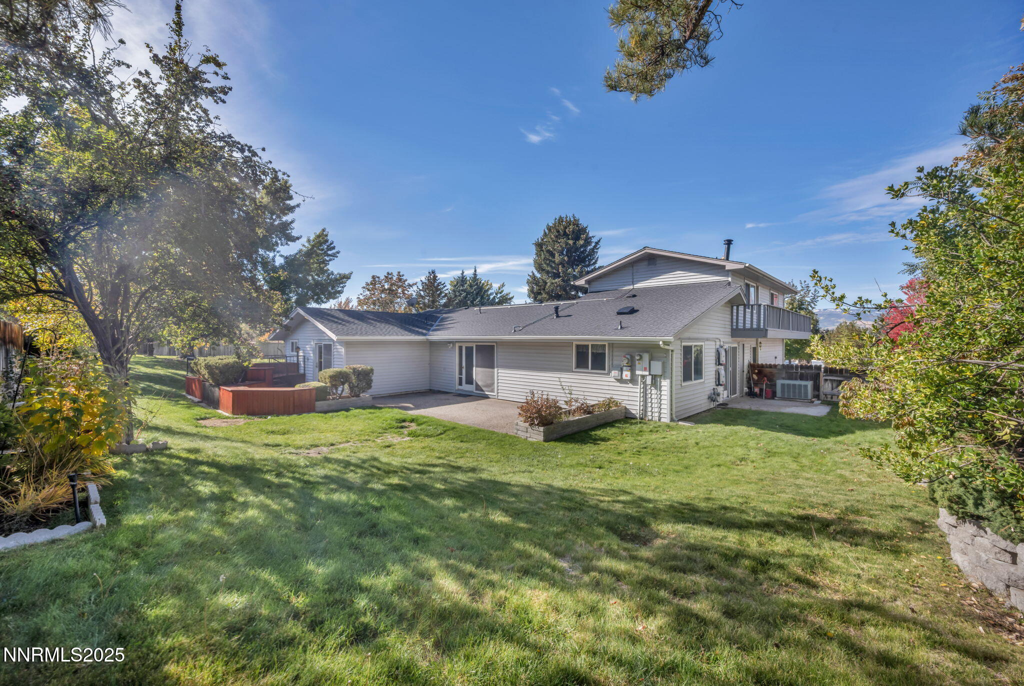 17-web-or-mls-3370-shawnee-cir