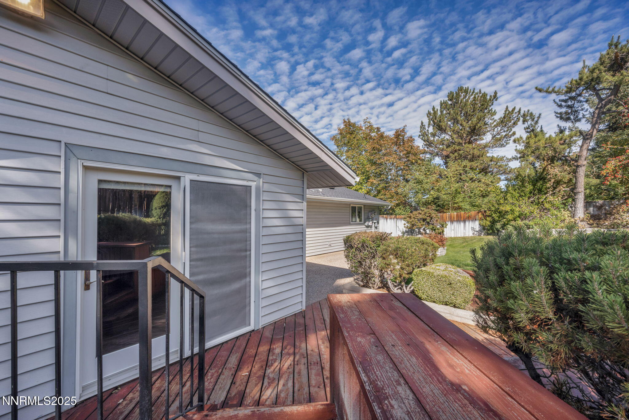 21-web-or-mls-3370-shawnee-cir