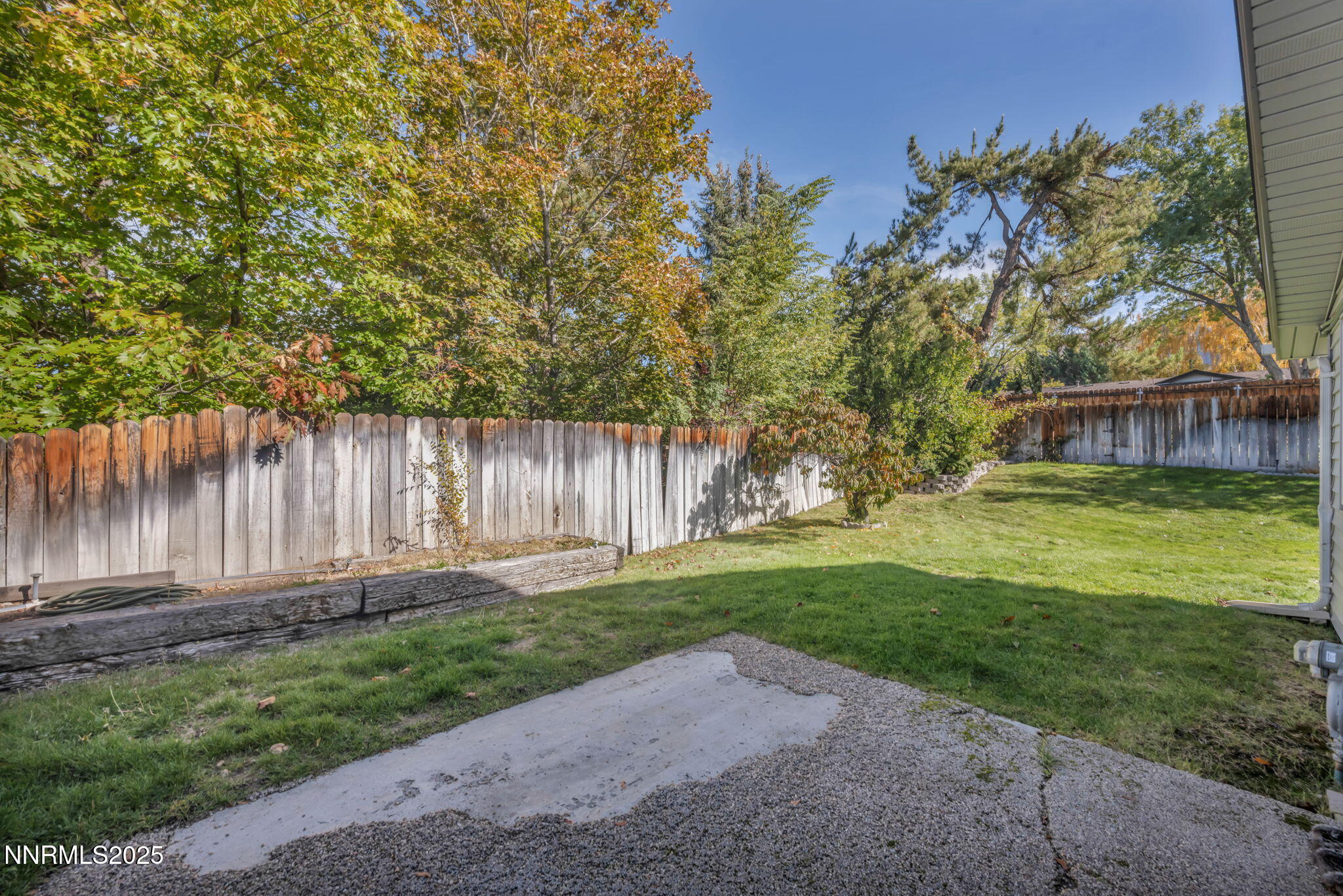 10-web-or-mls-3370-shawnee-cir