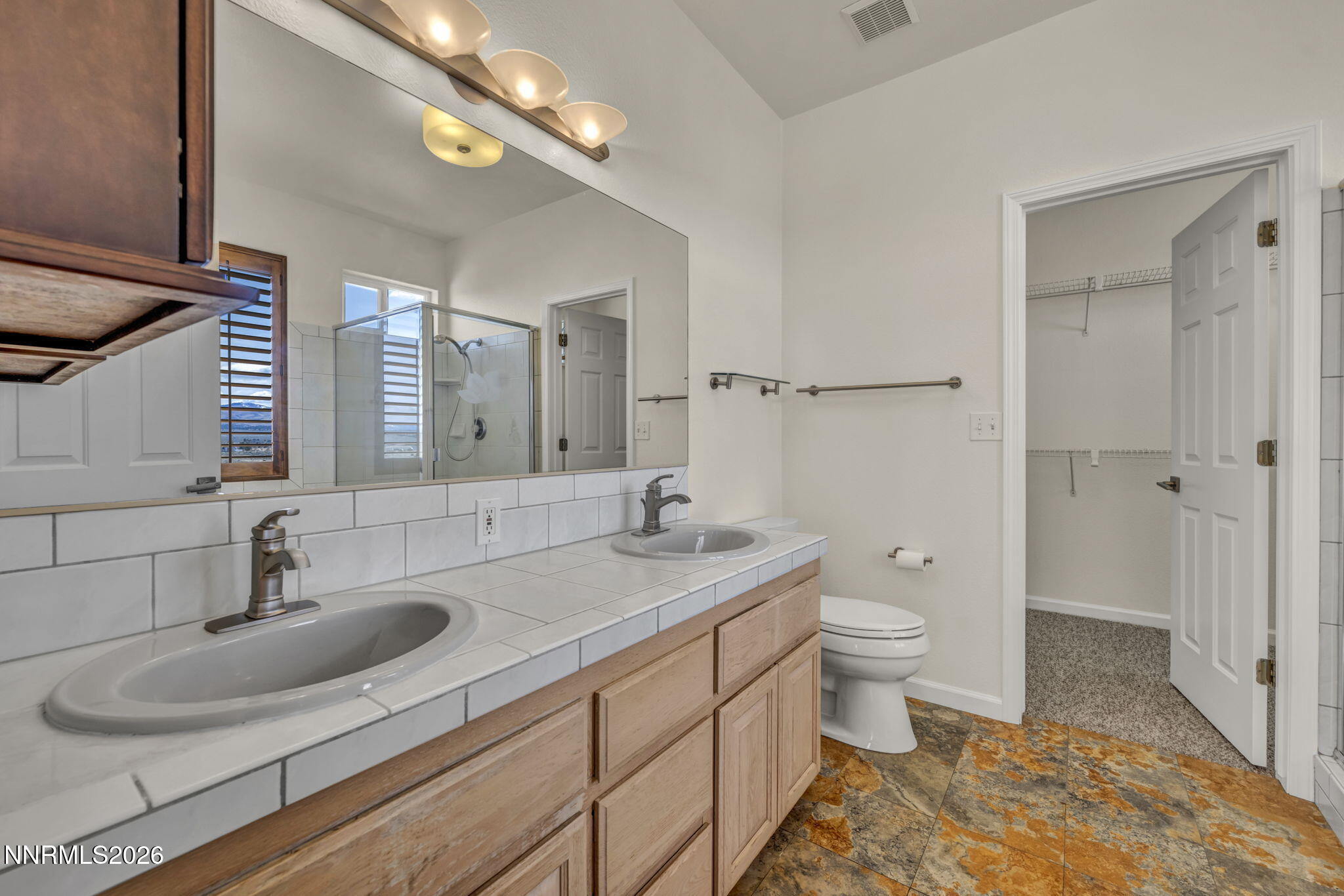 51-web-or-mls-1568-barker-ct