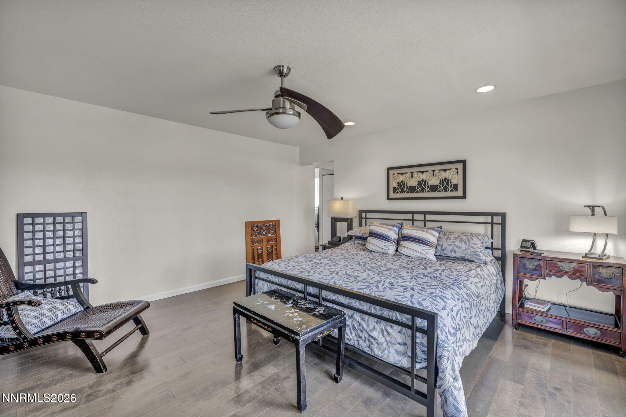 86-web-or-mls-1568-barker-ct