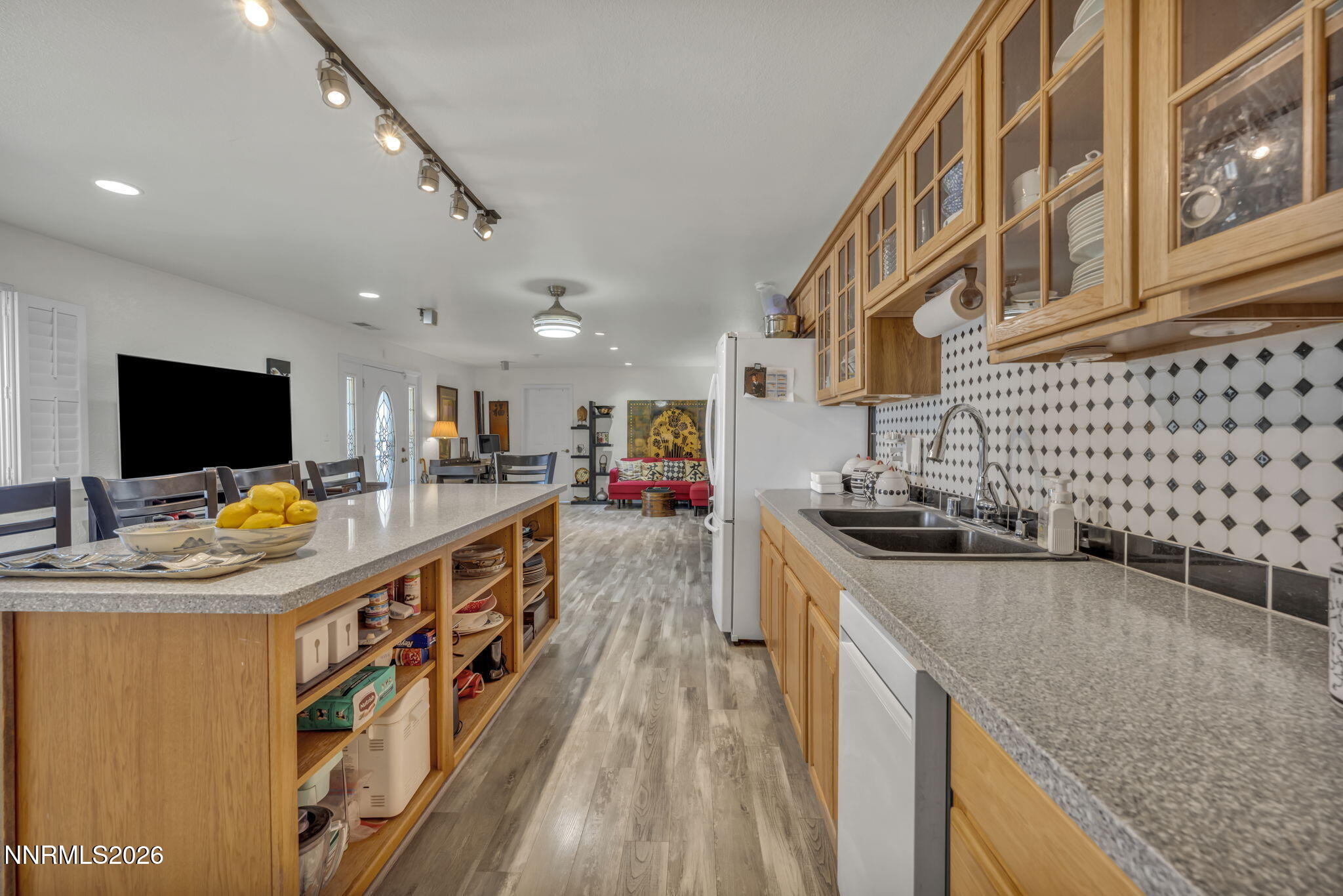 80-web-or-mls-1568-barker-ct