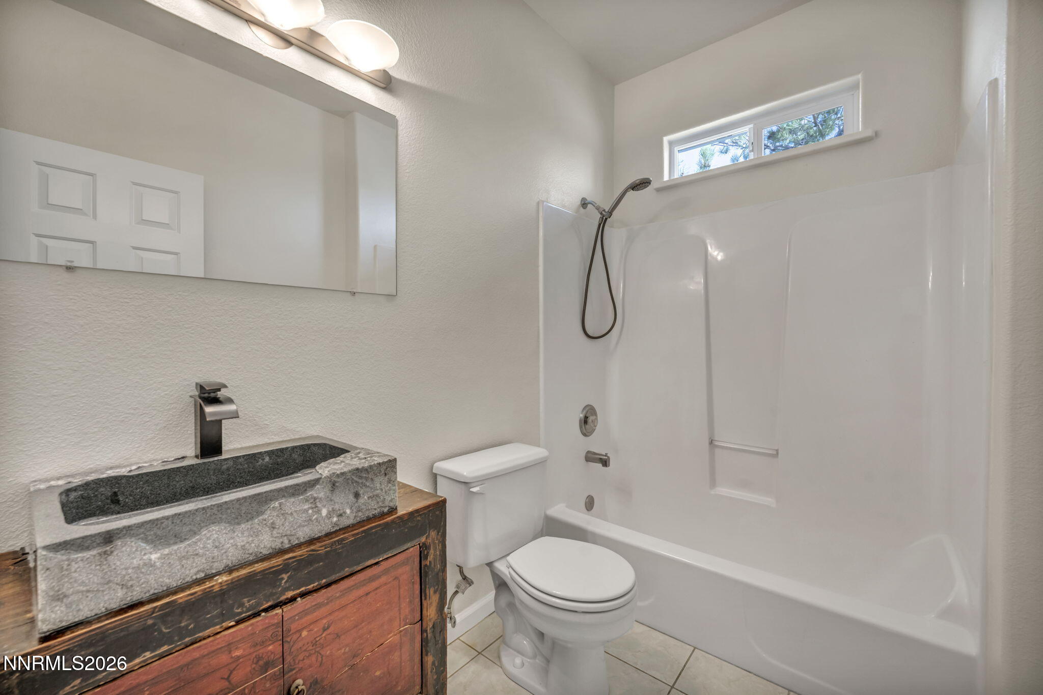 46-web-or-mls-1568-barker-ct