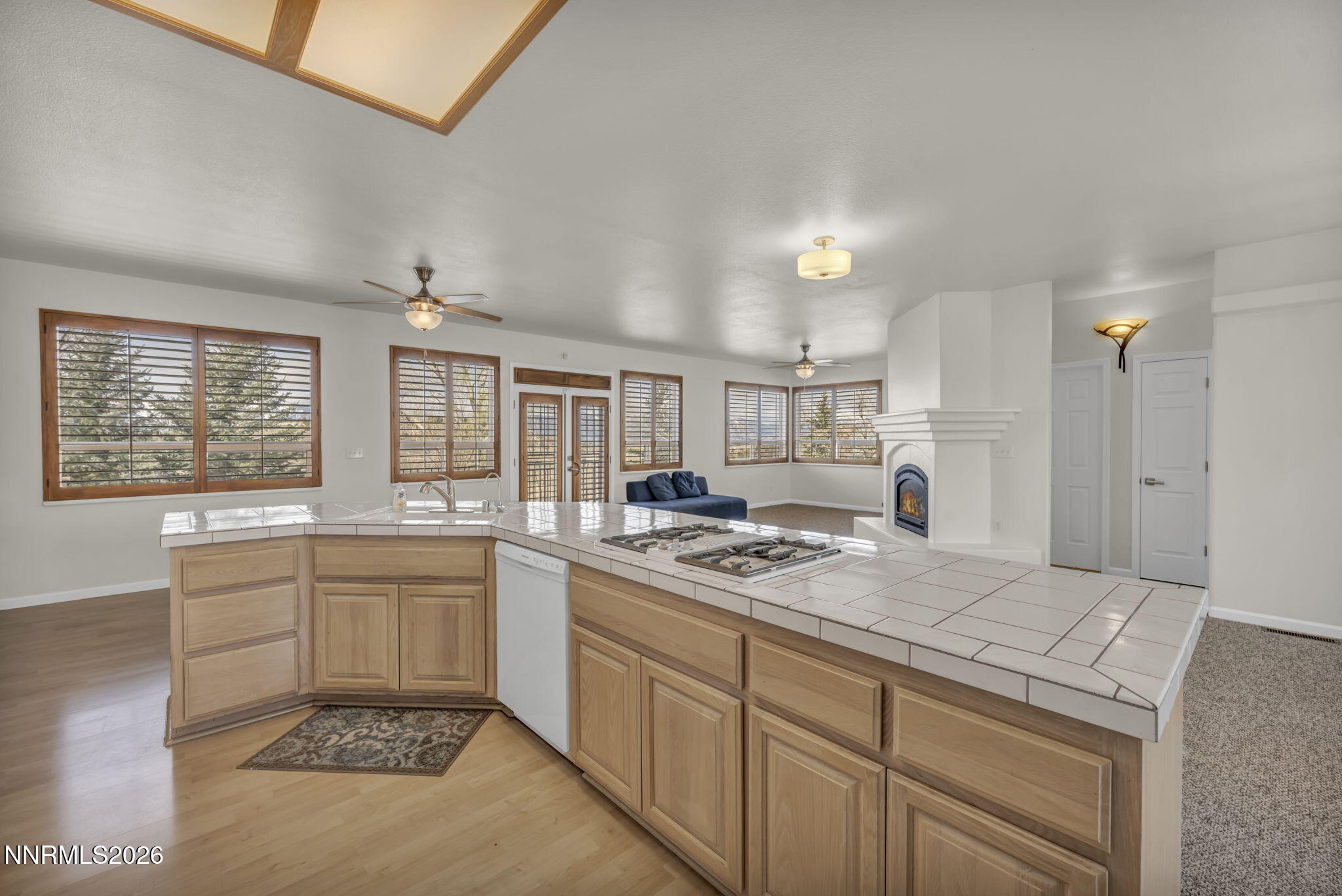 63-web-or-mls-1568-barker-ct