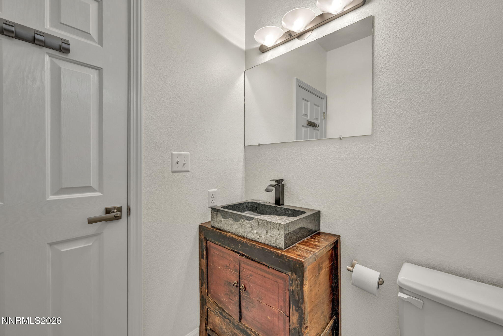 47-web-or-mls-1568-barker-ct