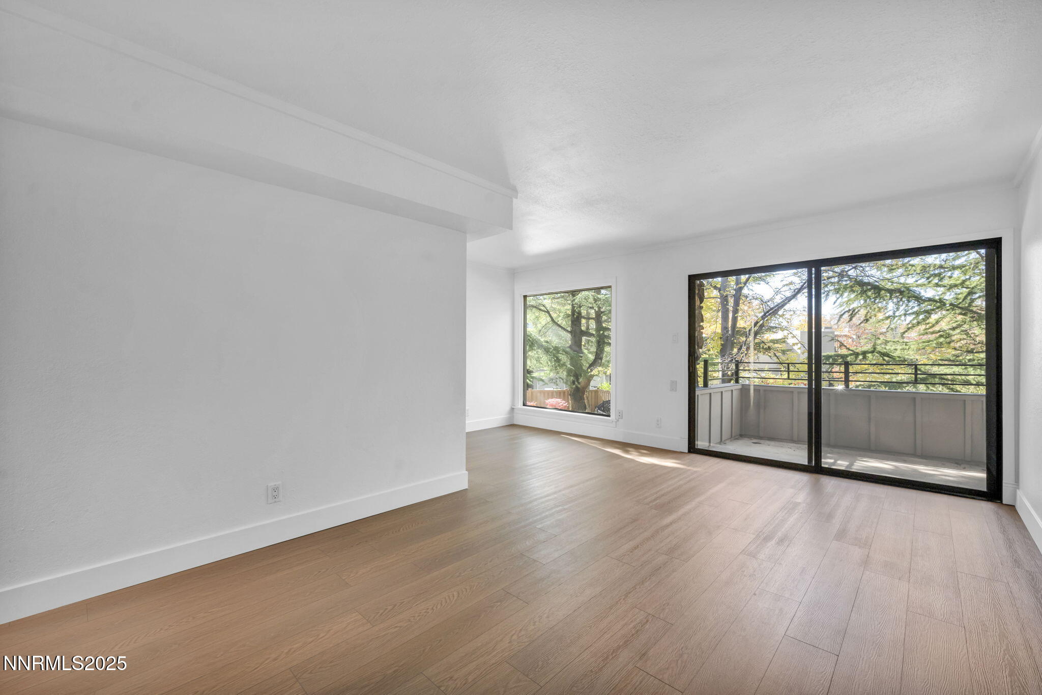 32-web-or-mls-1325-jones-st