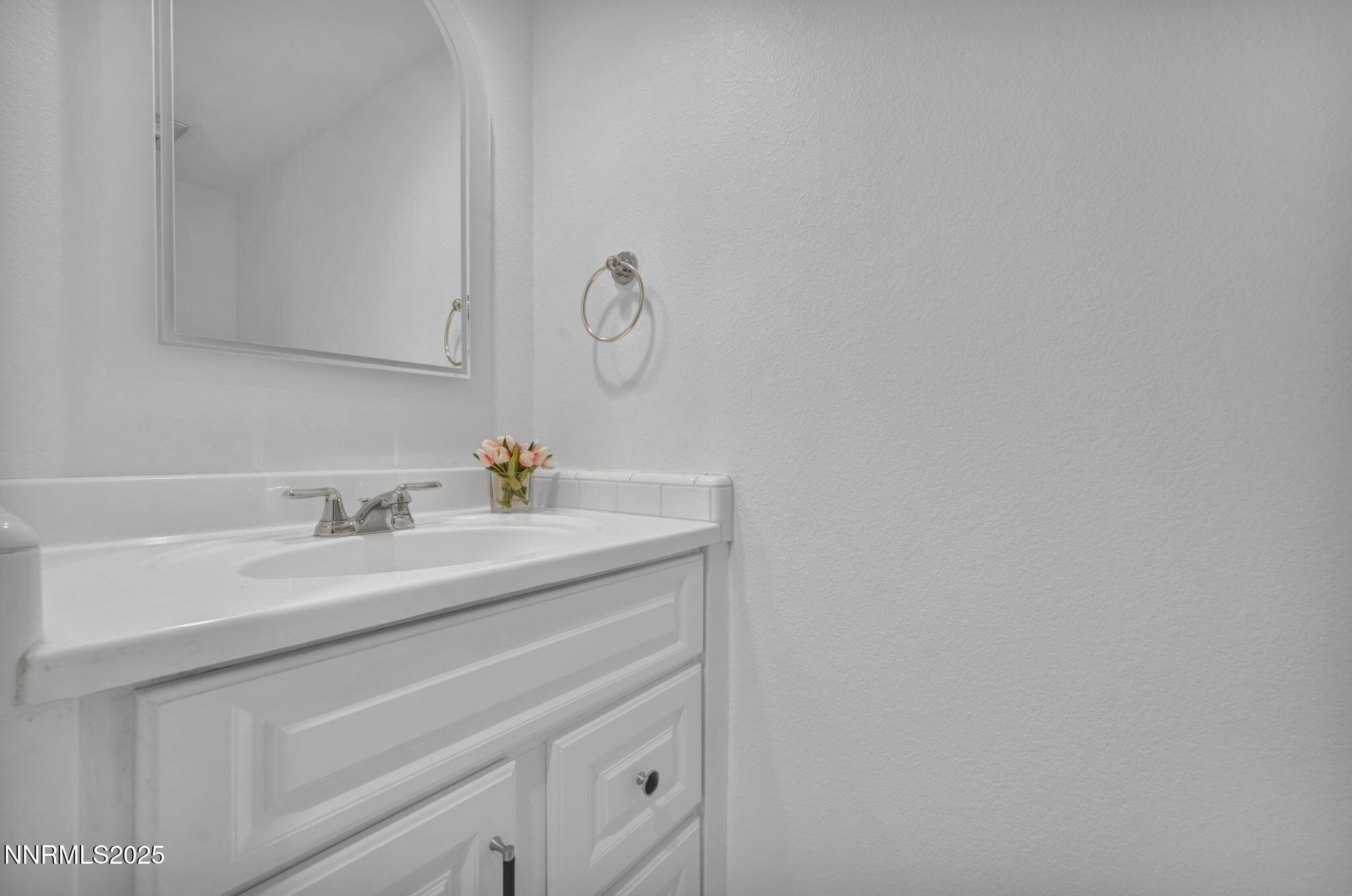 22-web-or-mls-1325-jones-st