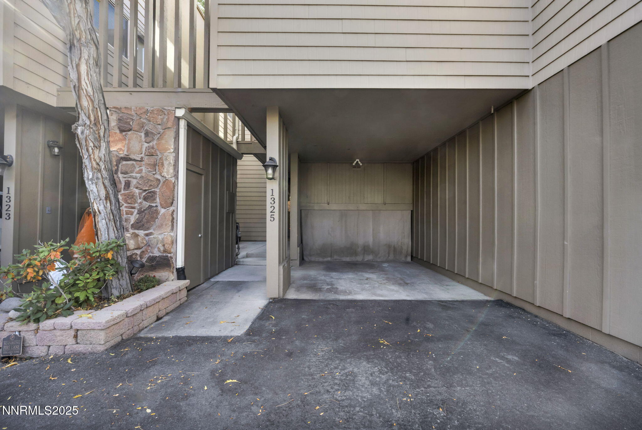 2-web-or-mls-1325-jones-st