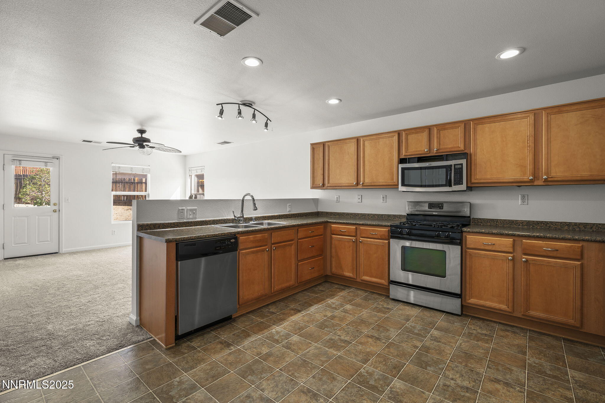 8-web-or-mls-_DSC3874