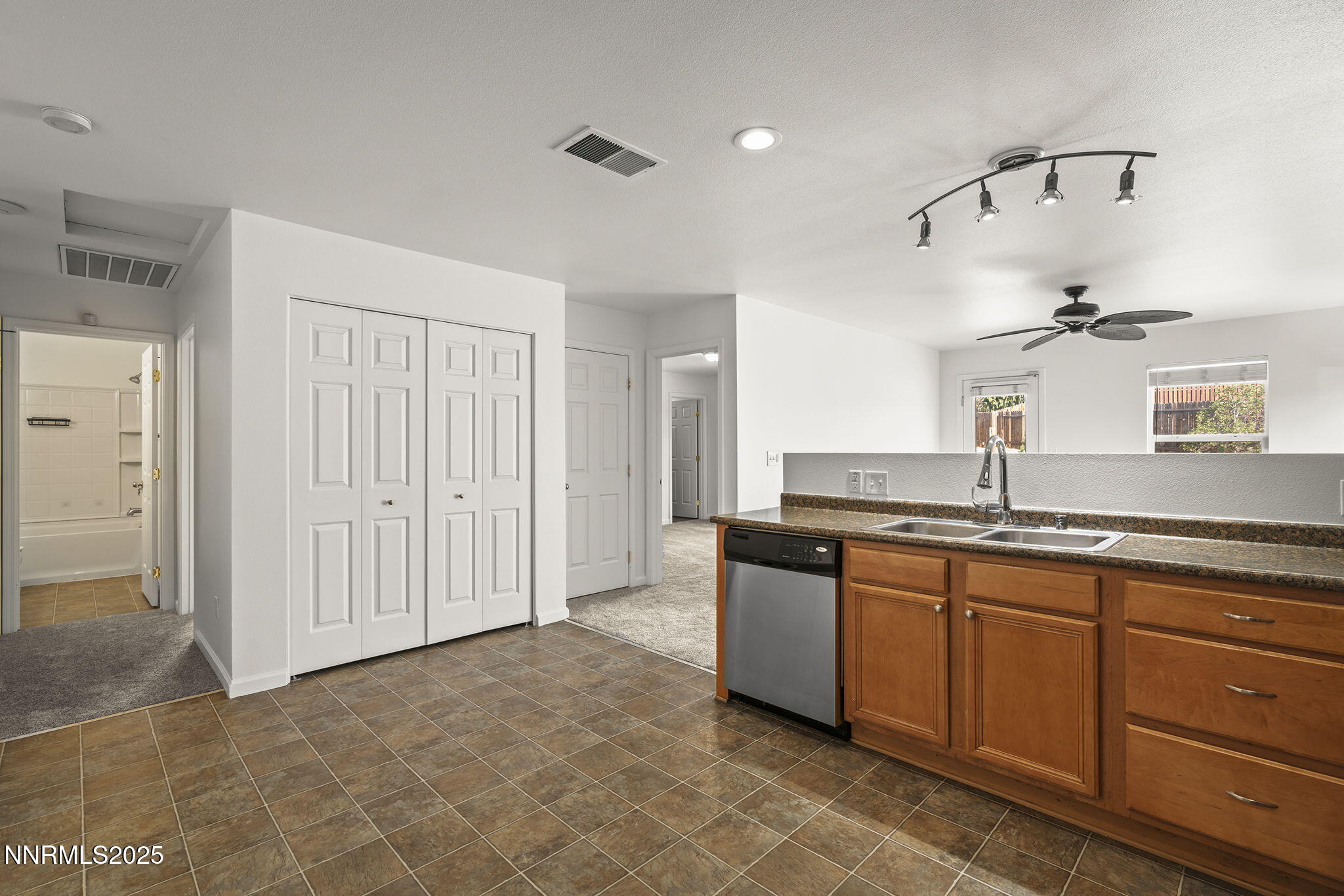 11-web-or-mls-_DSC3890