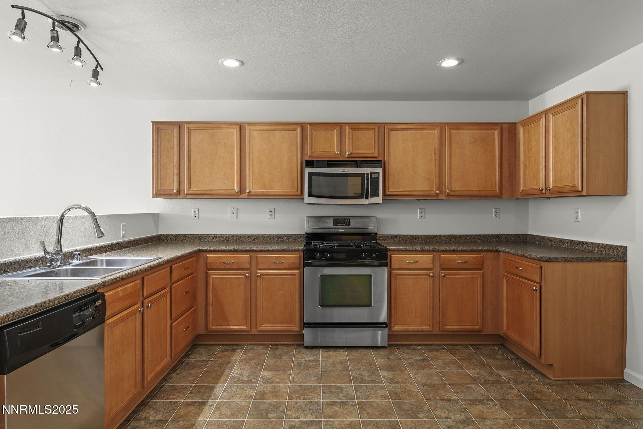 9-web-or-mls-_DSC3945