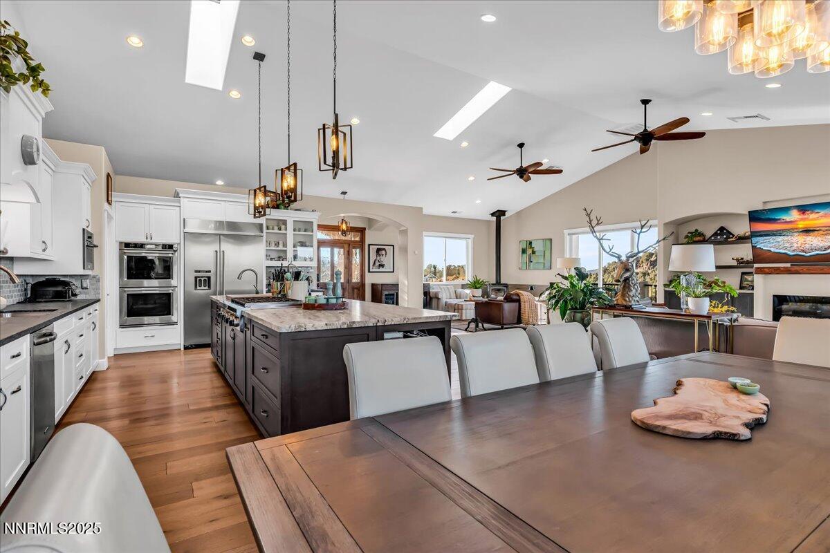 Reno, Nevada, 89521, United States, 5 Bedrooms Bedrooms, ,5 BathroomsBathrooms,Residential,Active,2025229
