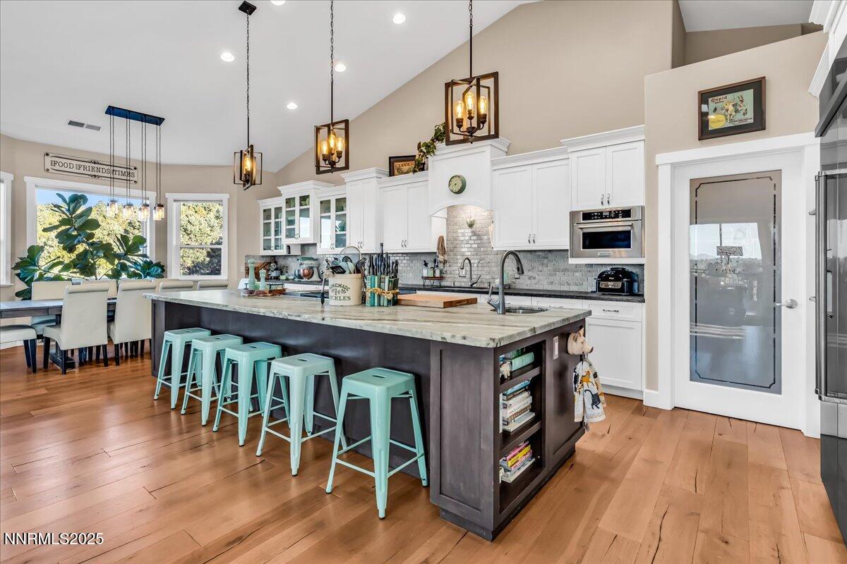 Reno, Nevada, 89521, United States, 5 Bedrooms Bedrooms, ,5 BathroomsBathrooms,Residential,Active,2025229