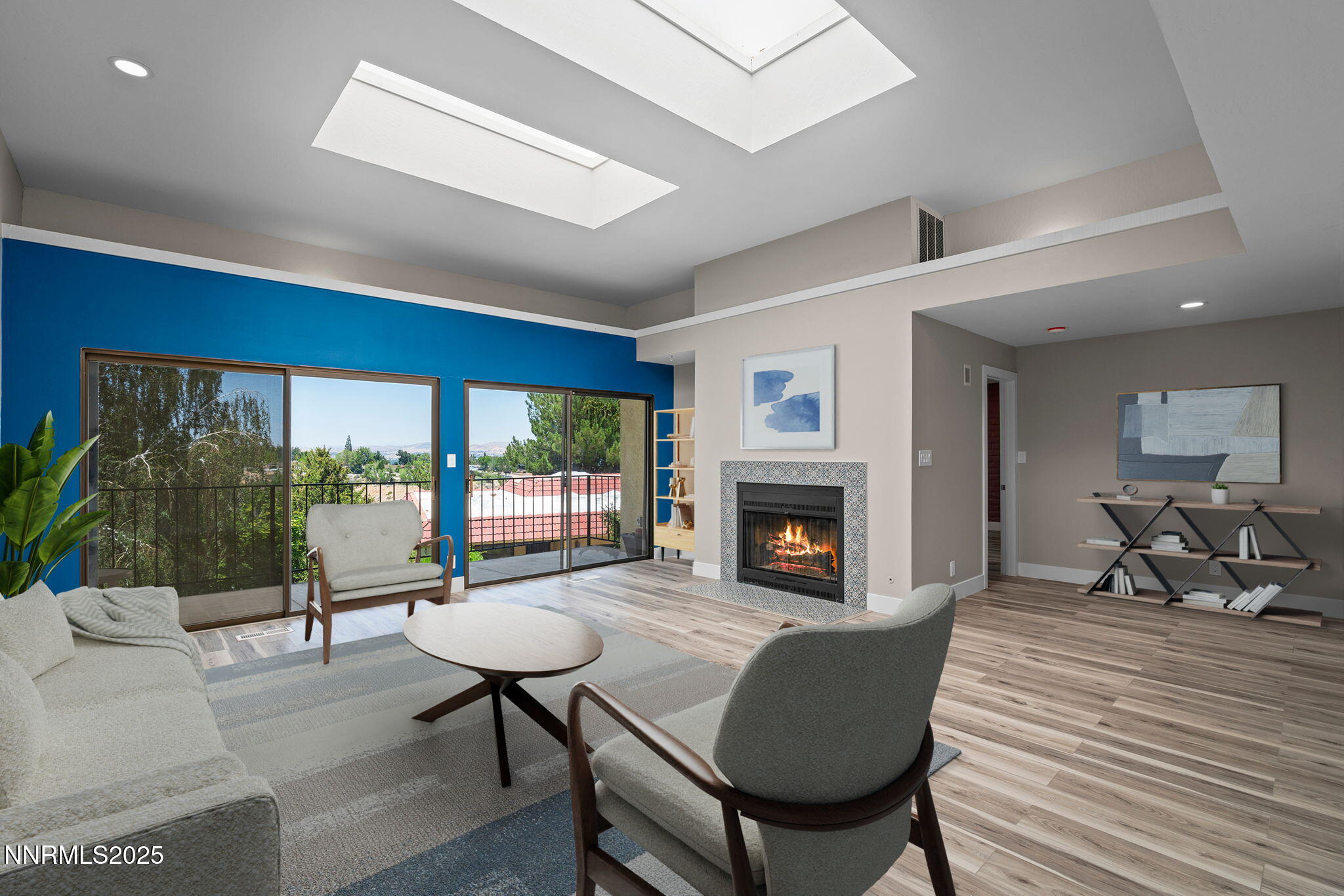 12-web-or-mls-3349_Skyline_Blvd_Living_R