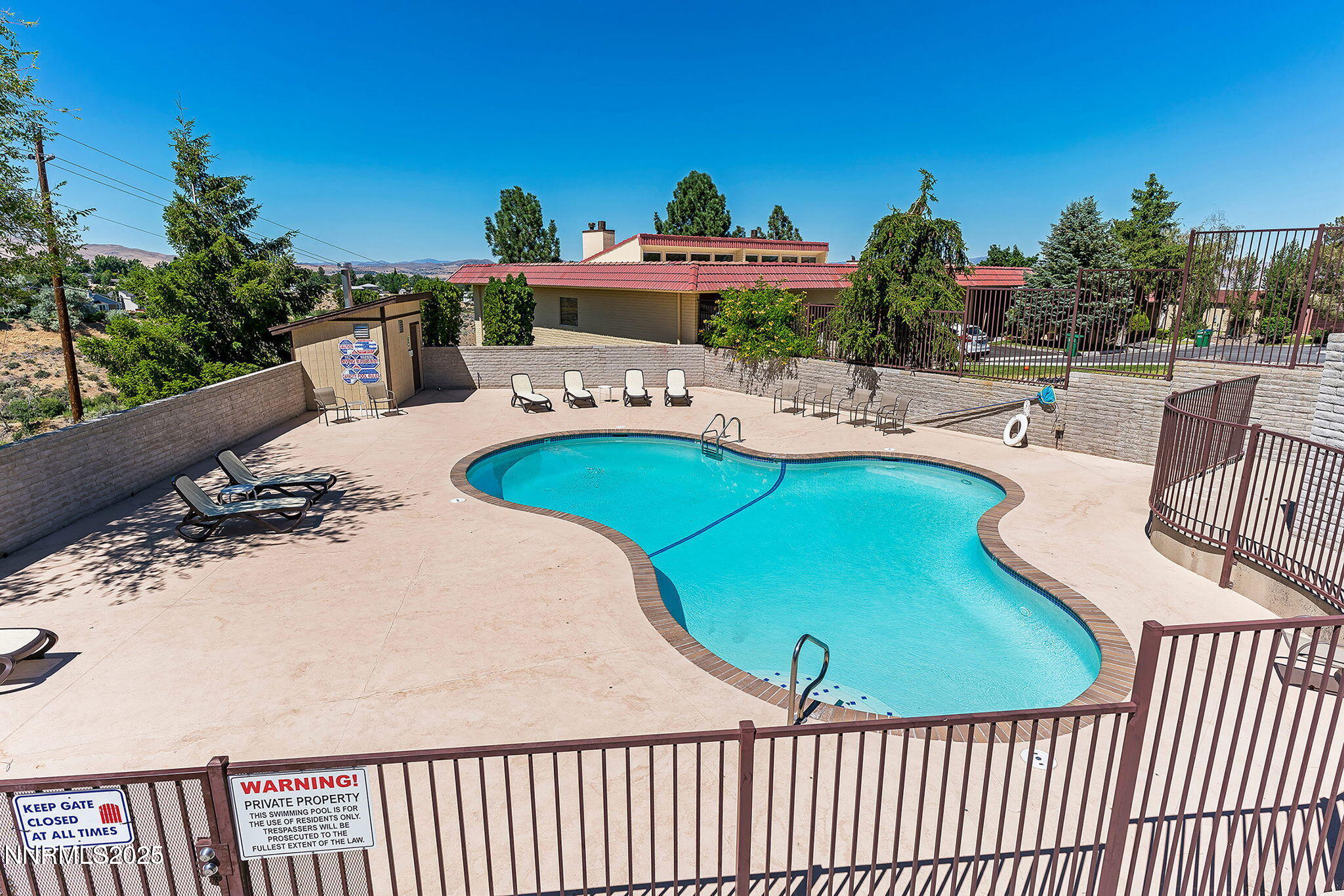 48-web-or-mls-48-print-33-print-Skyline