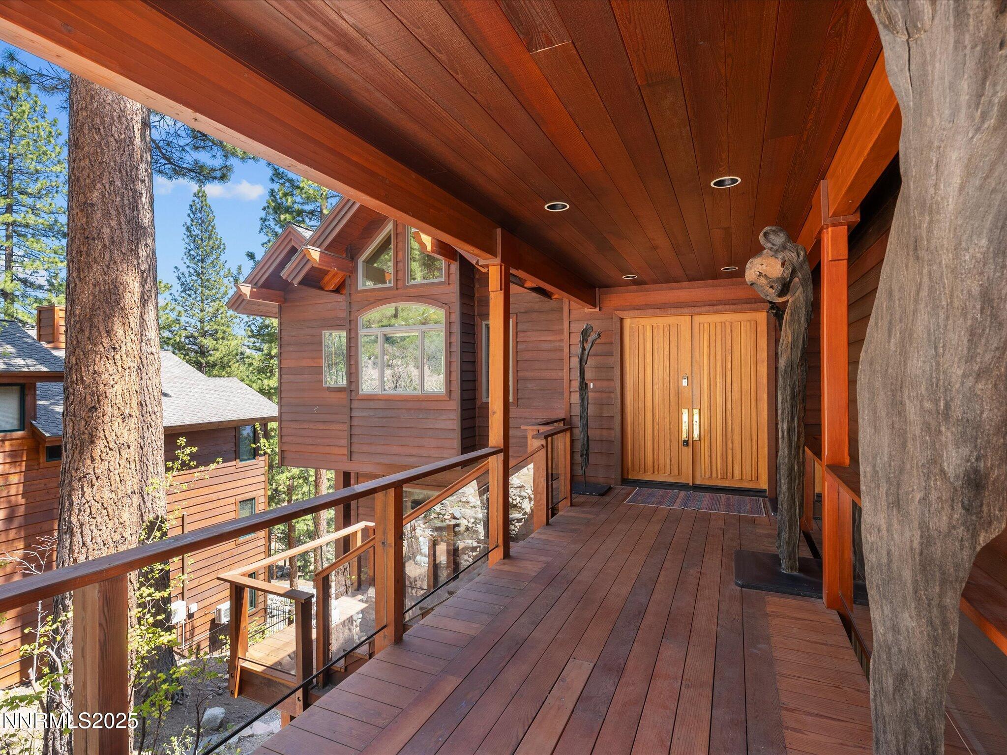 018-Exterior entrance