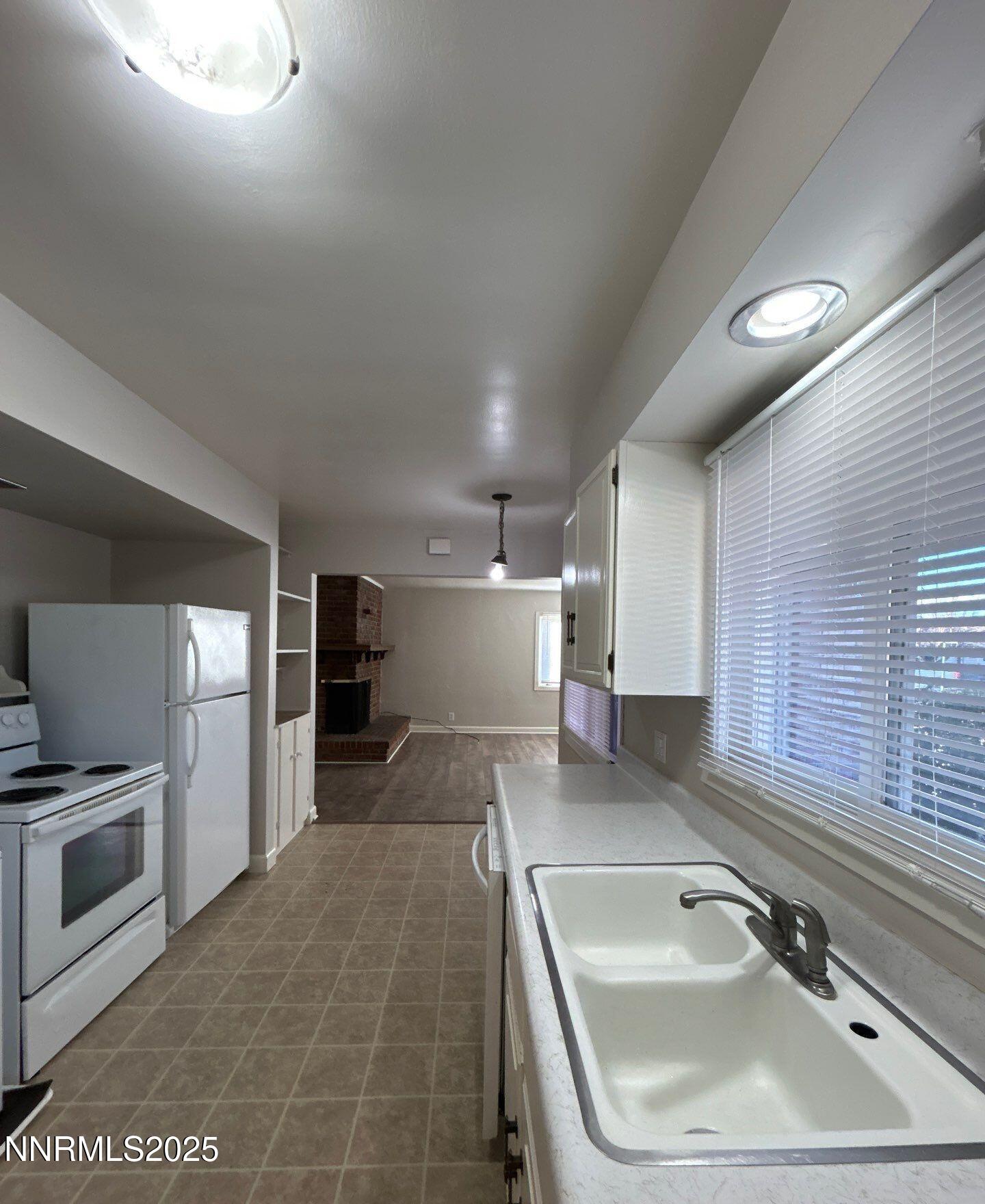 21-Nov 14 2025 05_11pm-xgvF