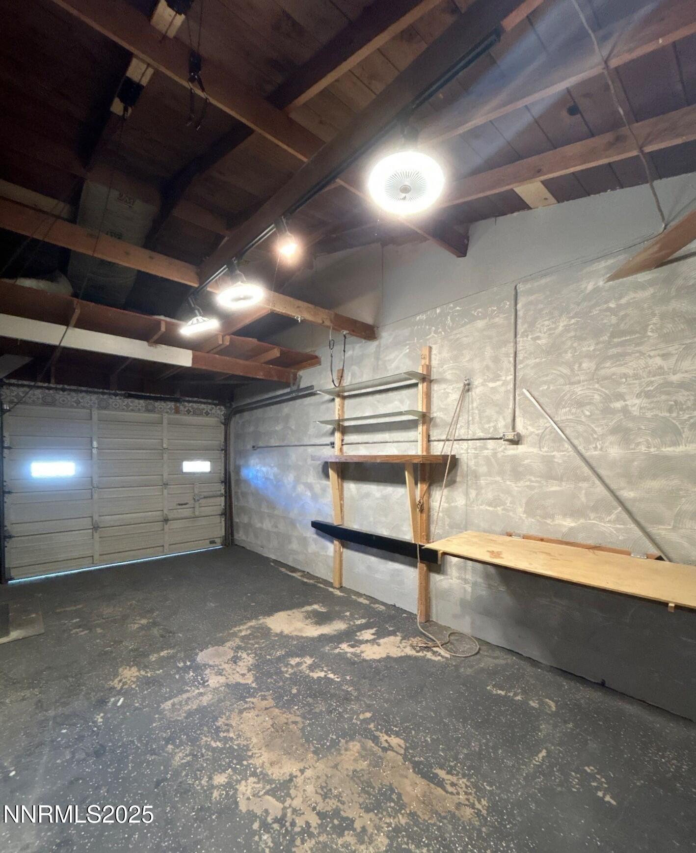 10-Nov 14 2025 05_09pm-vynk