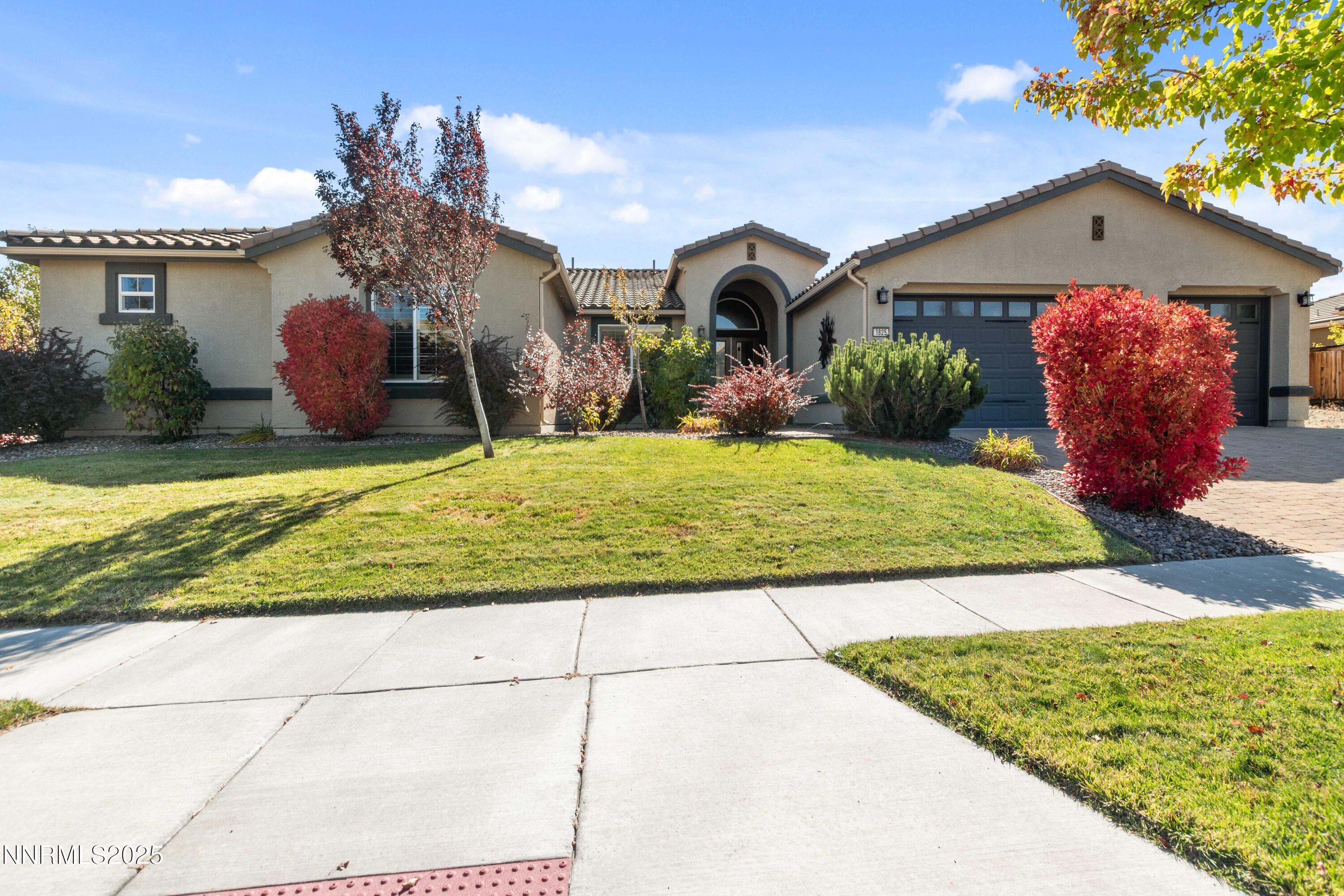 1825 Stone Point Drive (4 of 44) - Copy