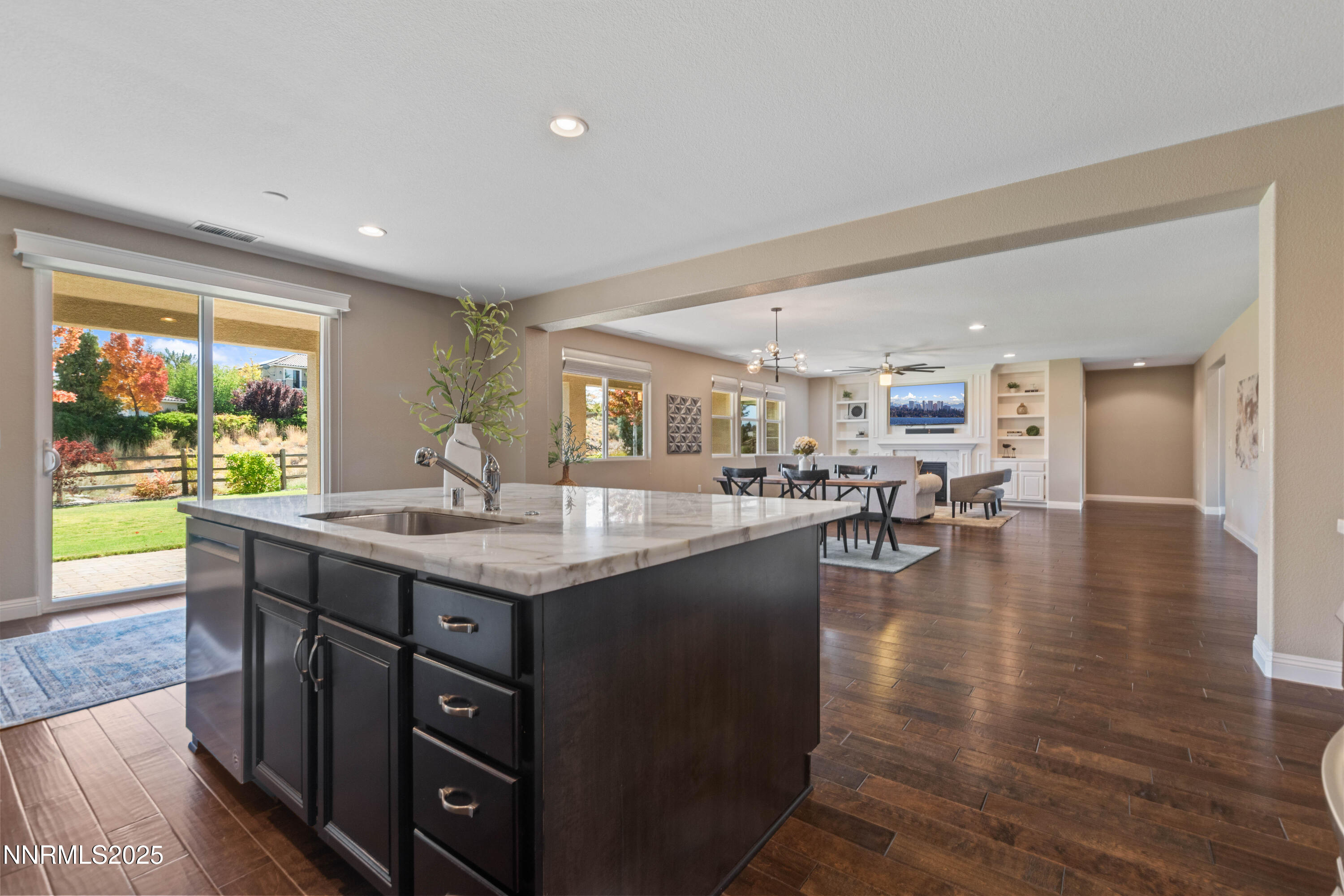 1825 Stone Point Drive (13 of 44) - Copy