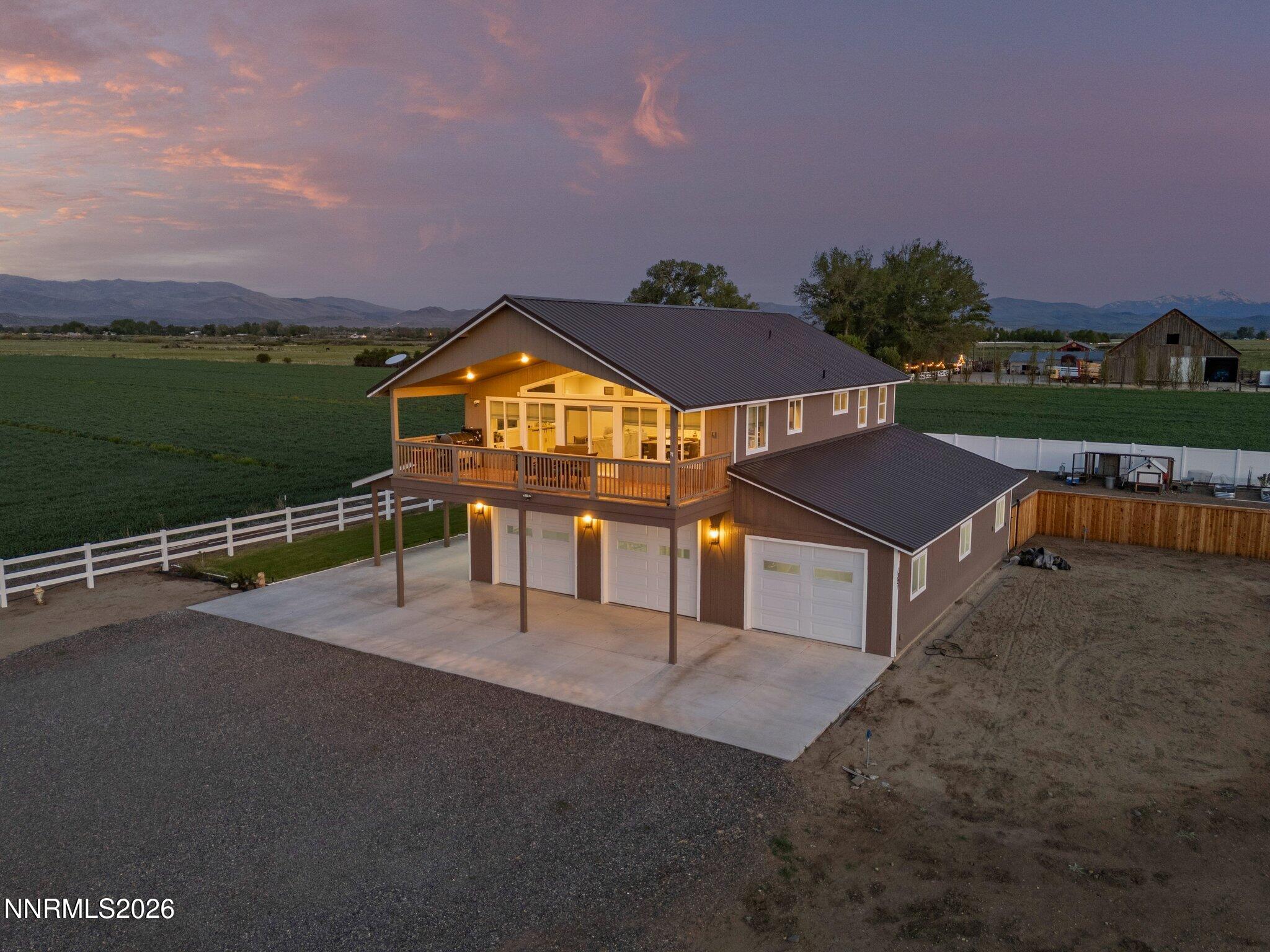 1321 Wilhelm Pl-Twilights-111