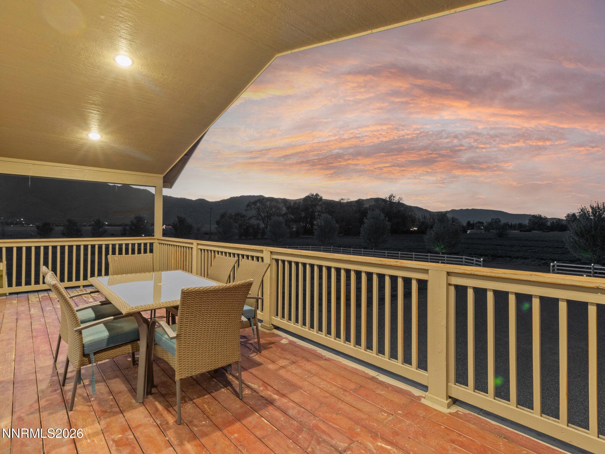 1321 Wilhelm Pl-Twilights-107