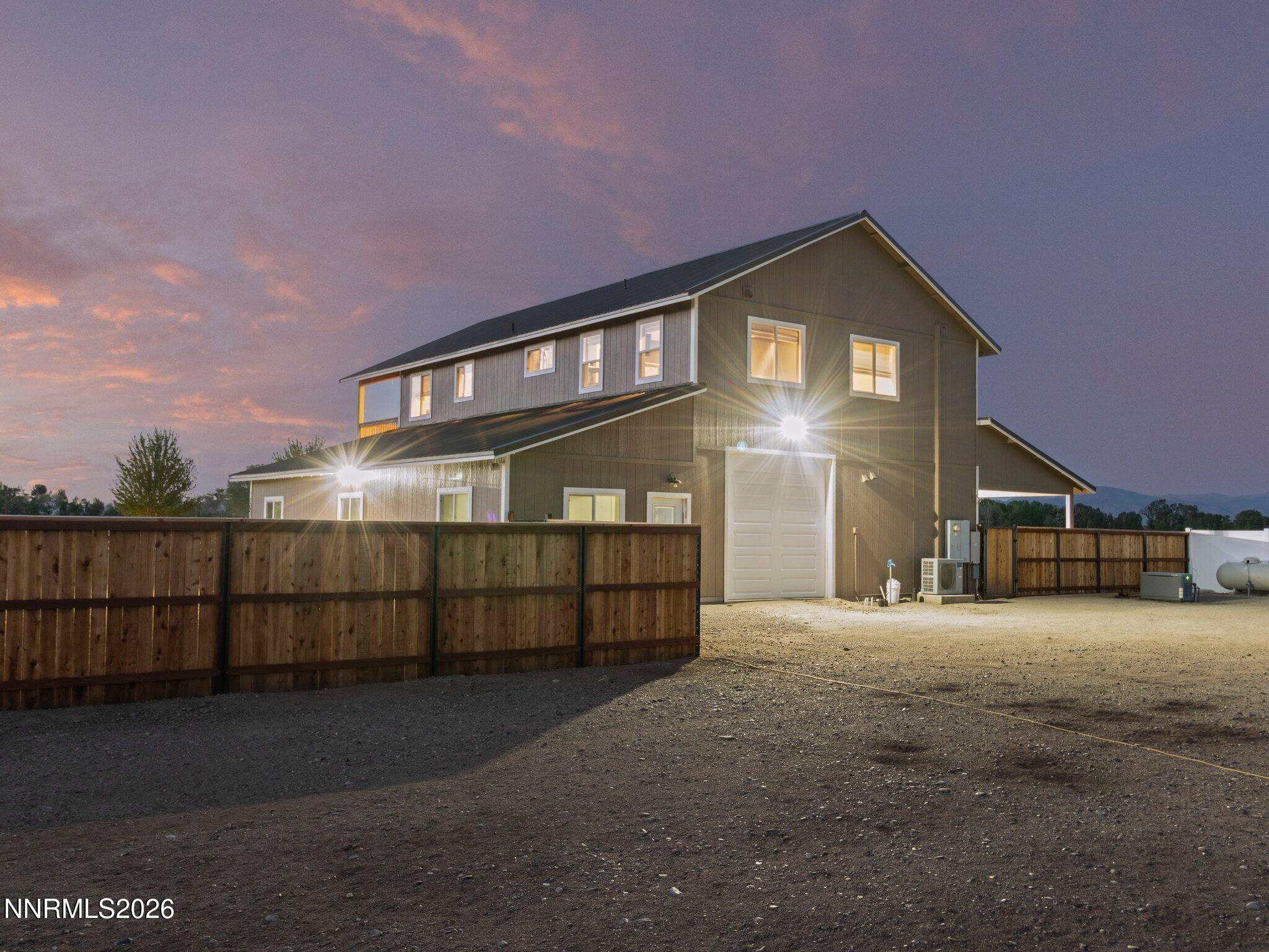 1321 Wilhelm Pl-Twilights-106