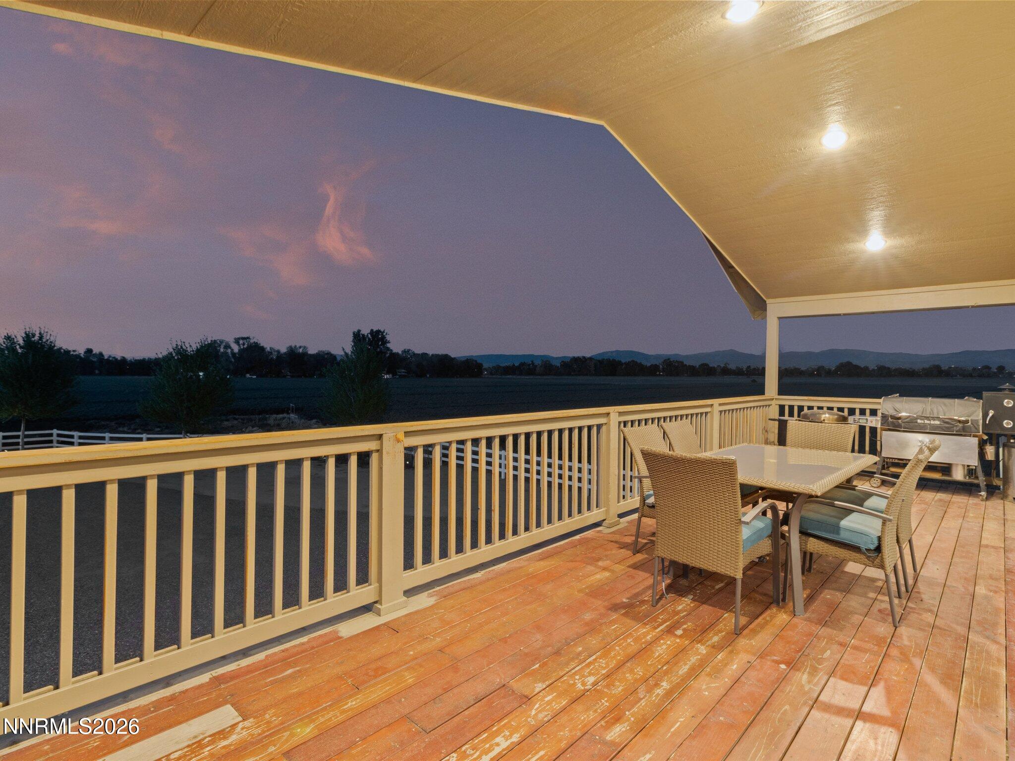 1321 Wilhelm Pl-Twilights-108