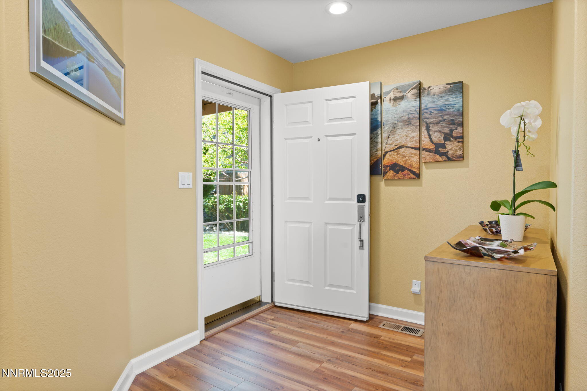 7-web-or-mls-2255 Wide Horizon Drive Ren