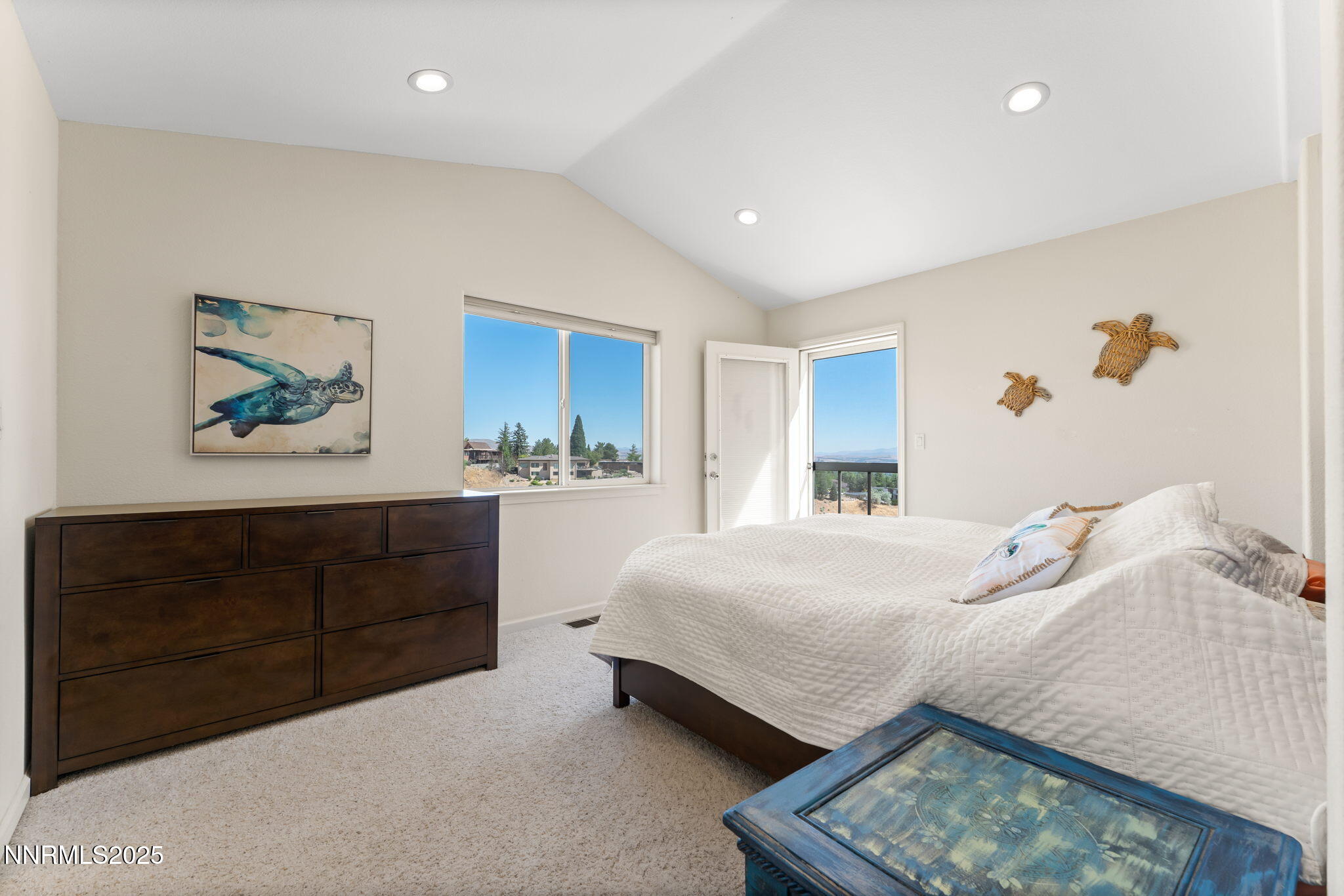 22-web-or-mls-2255 Wide Horizon Drive Re