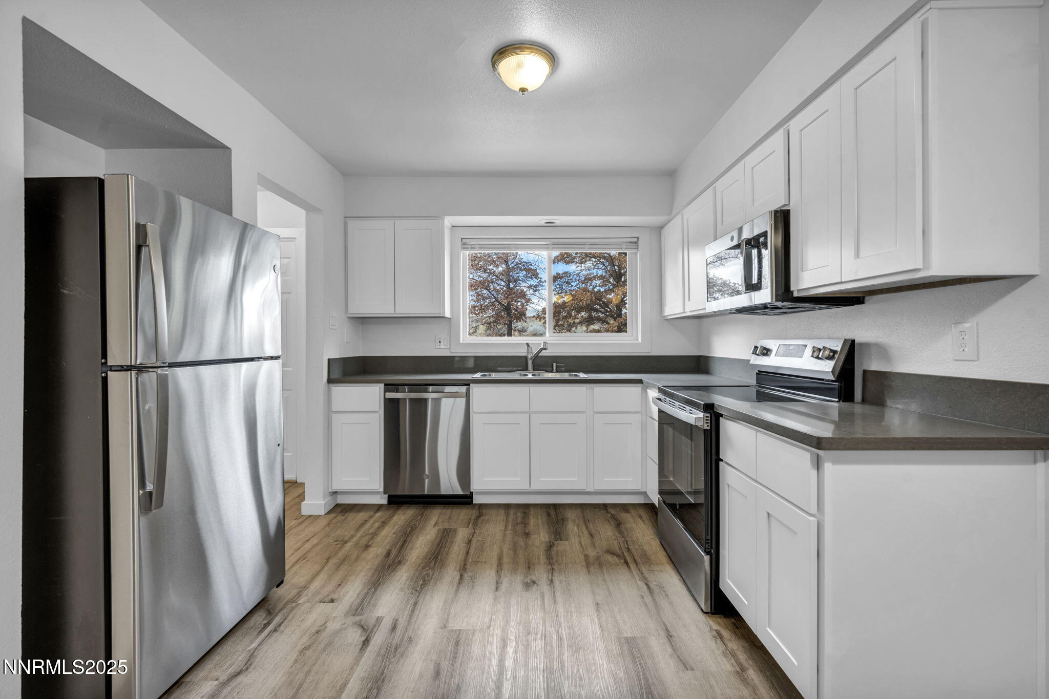 35-web-or-mls-385-smithridge-park